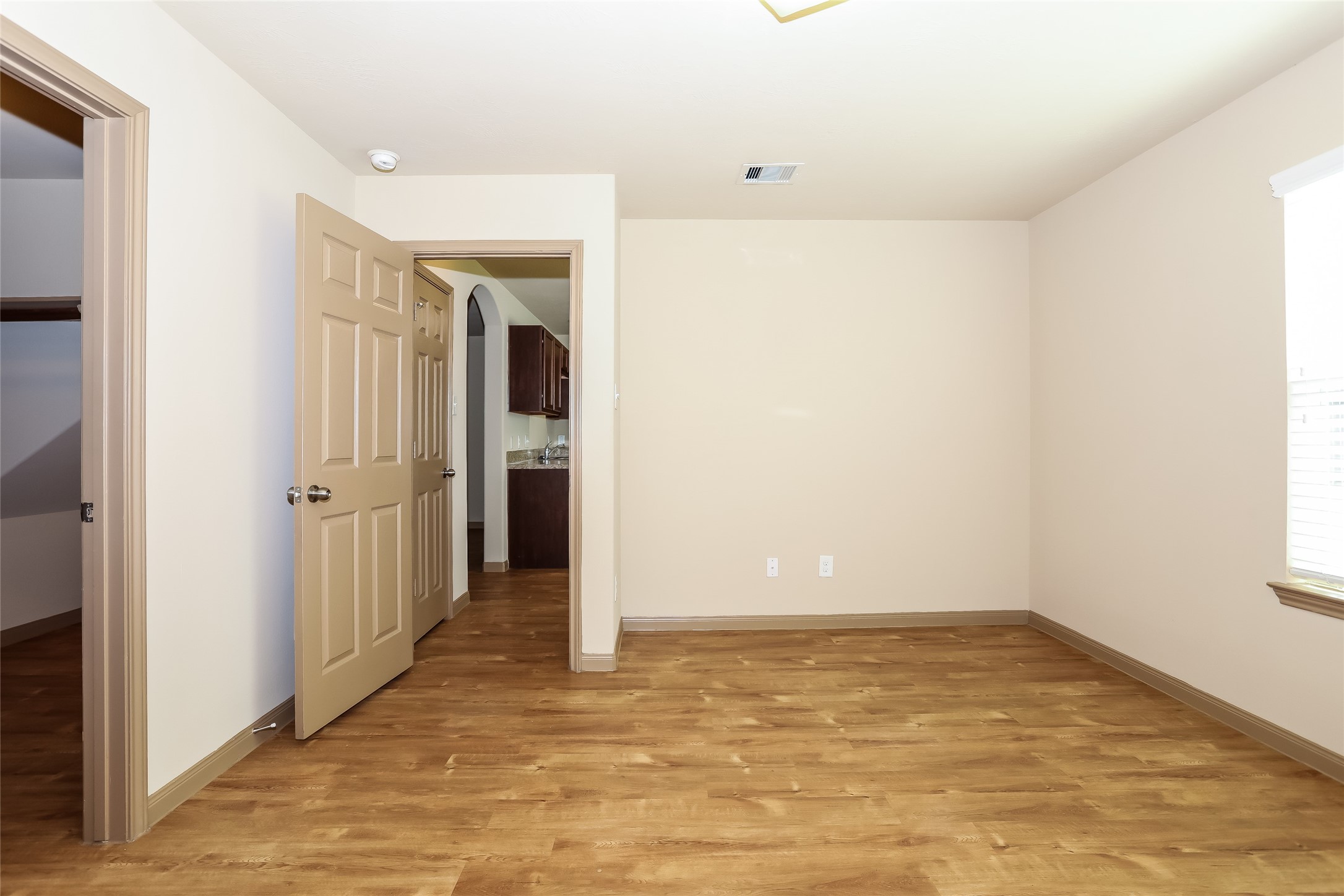 18919 Venito Drive Property Photo 6