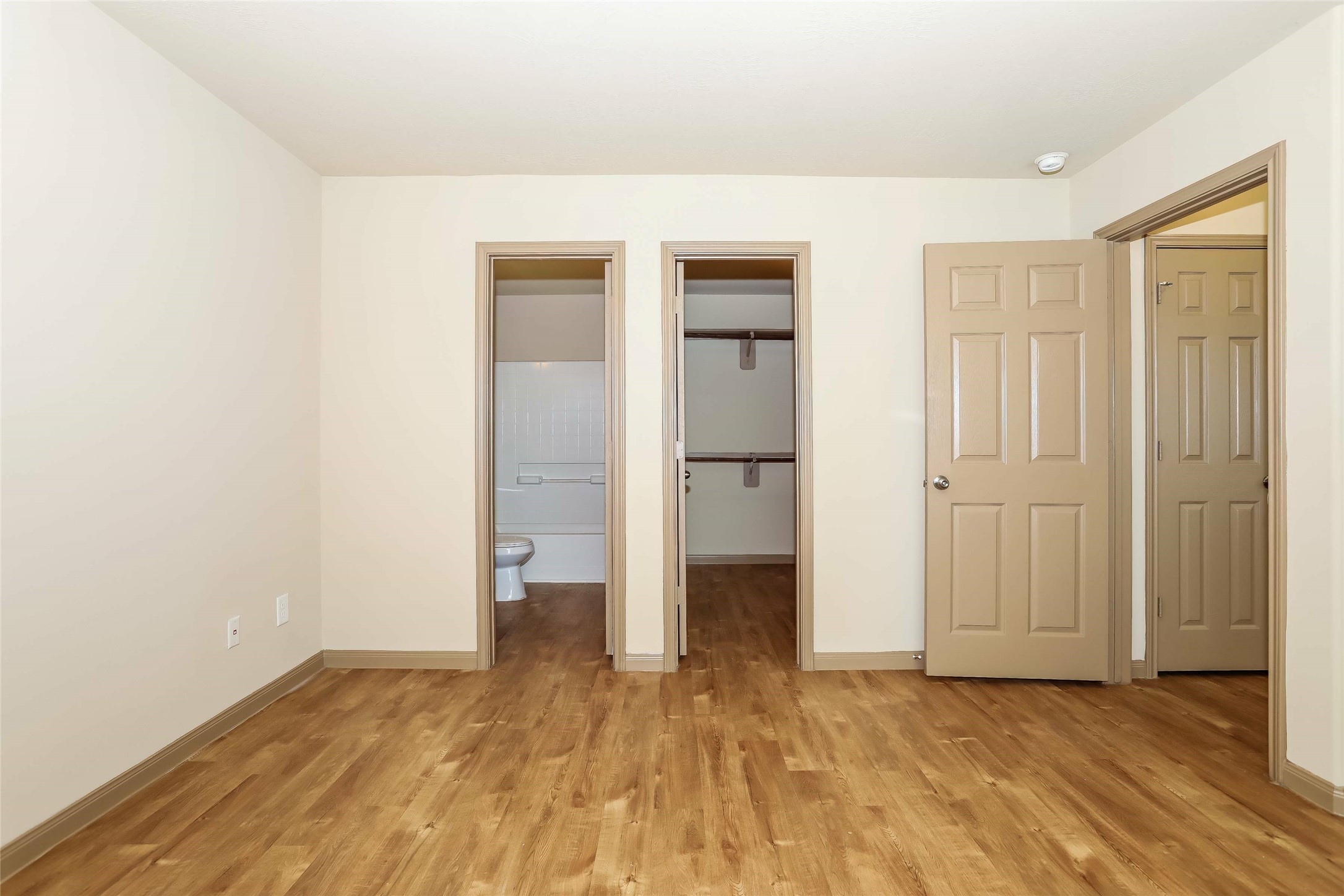 18919 Venito Drive Property Photo 7