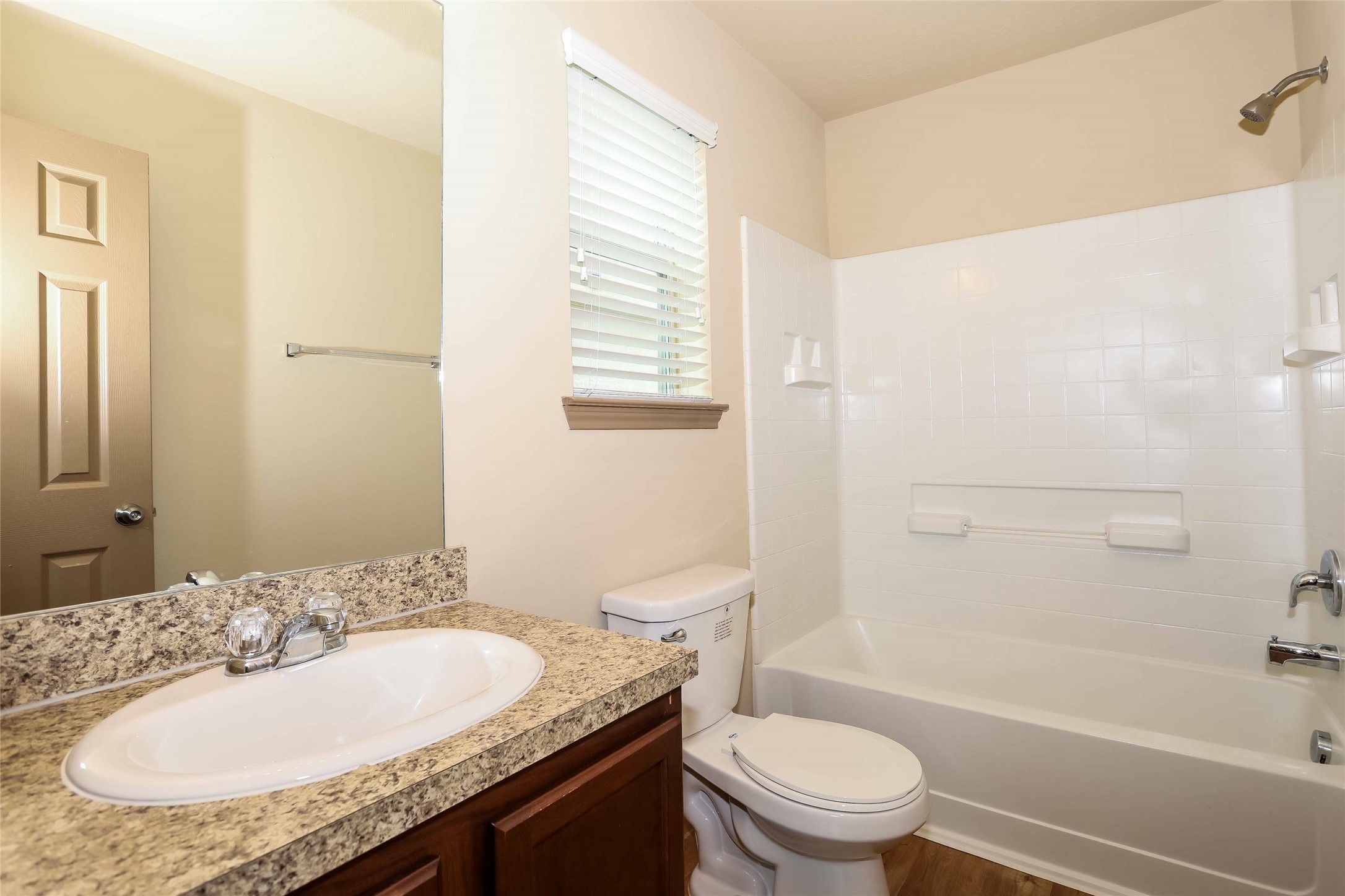 18919 Venito Drive Property Photo 12