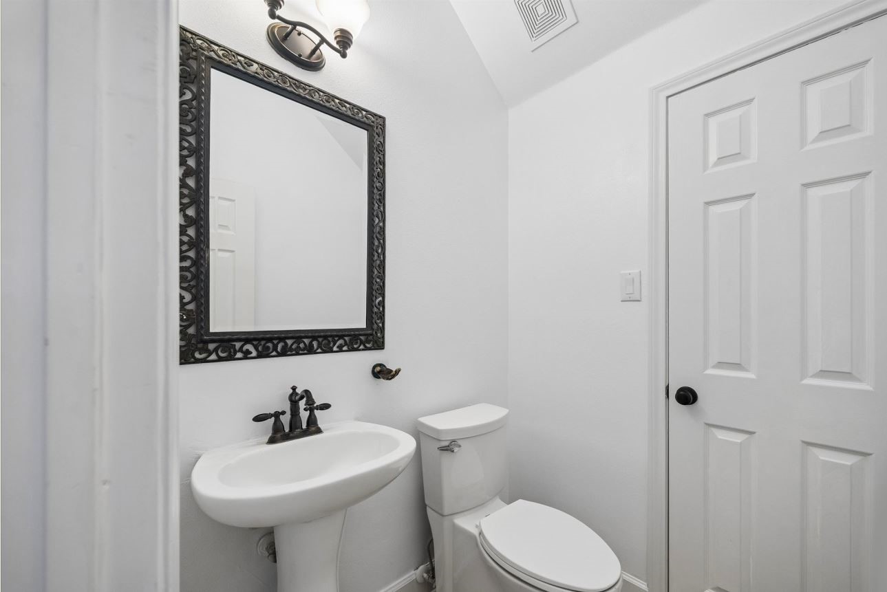 4601 Mimosa Drive Property Photo 12
