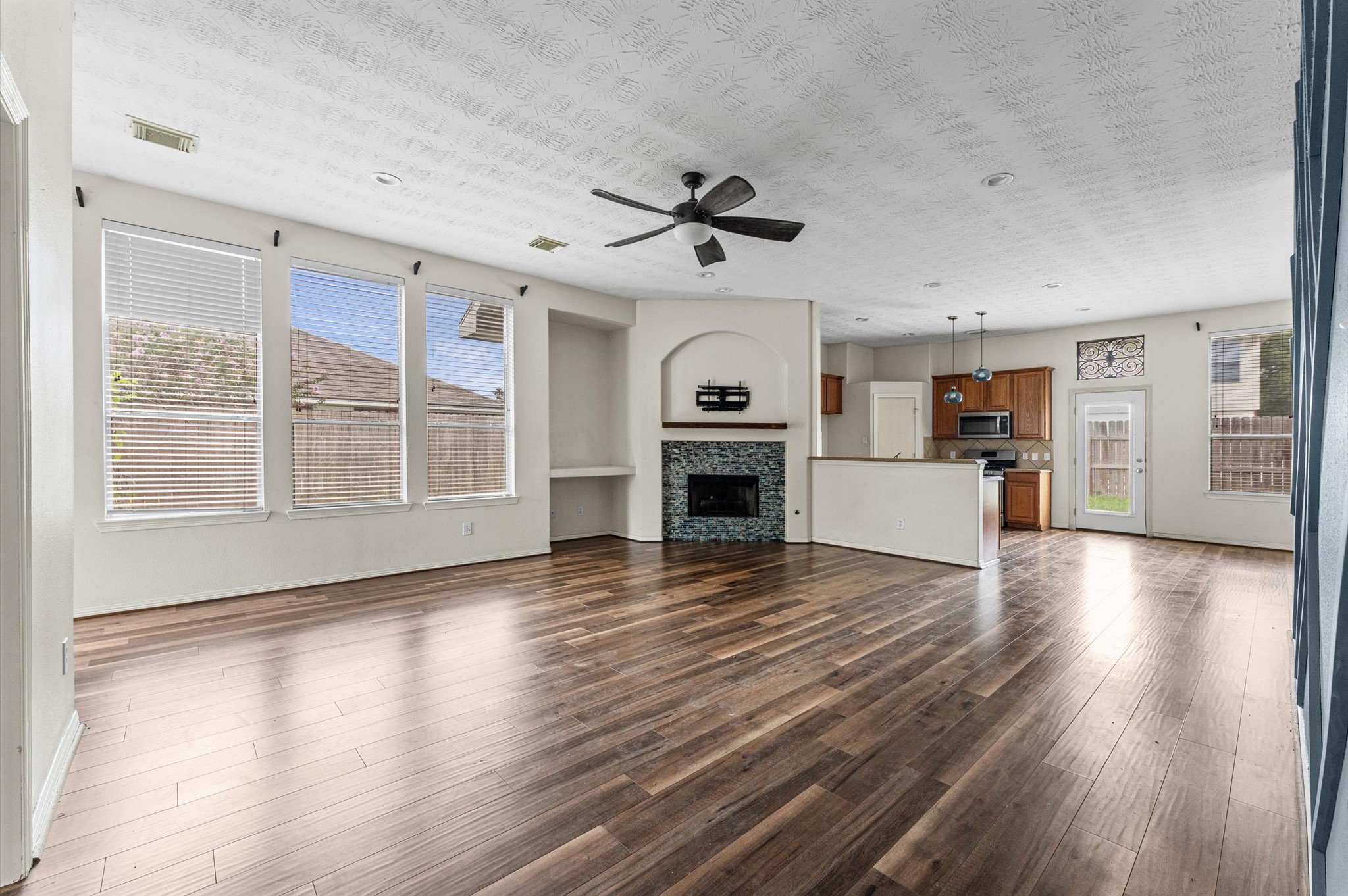 1875 Redwood Lane Property Photo 6