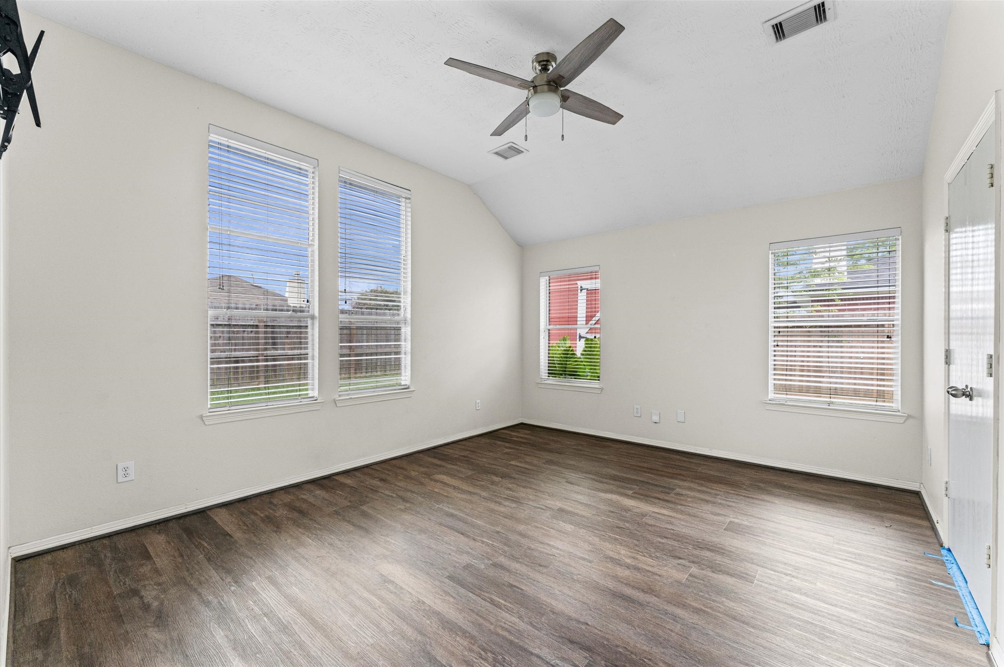 1875 Redwood Lane Property Photo 17