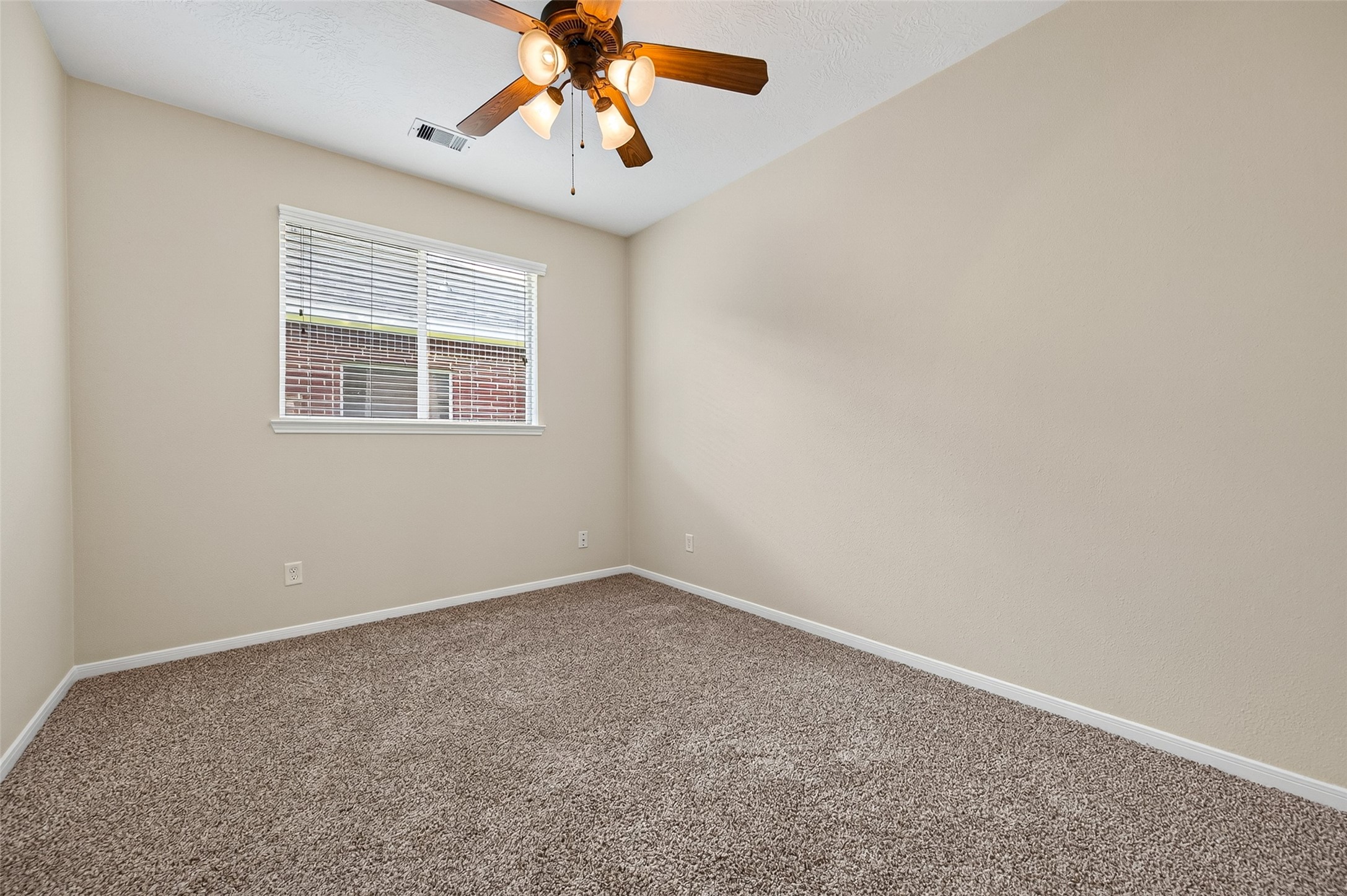4606 E Meadow Drive Property Photo 22