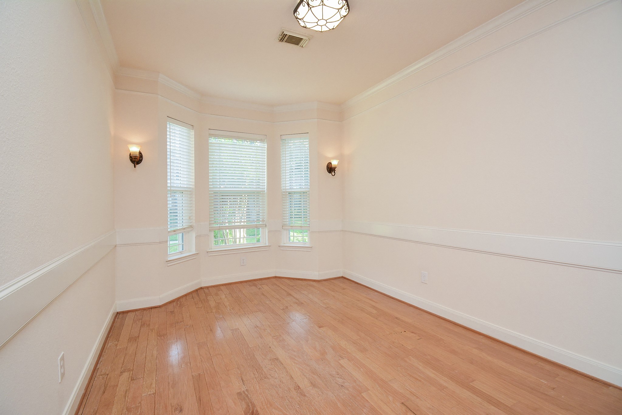 16407 N Eldridge Parkway C Property Photo 5