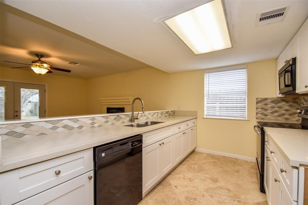 2110 Whiteback Drive Property Photo 15