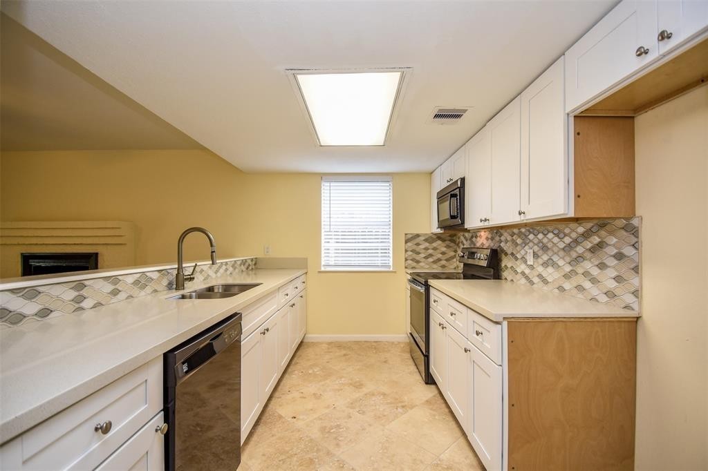 2110 Whiteback Drive Property Photo 16