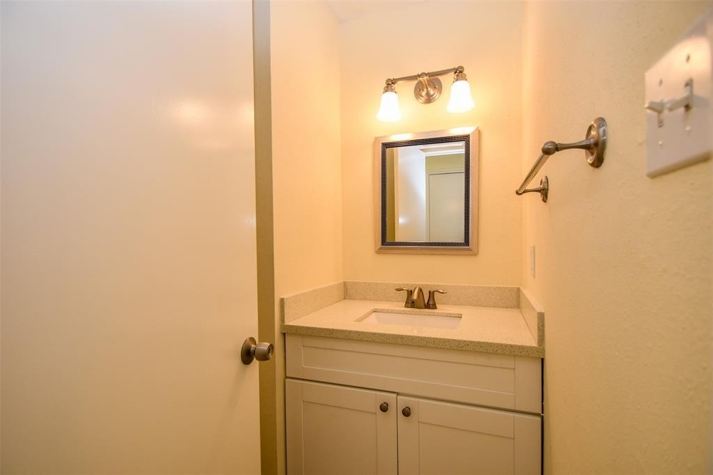 2110 Whiteback Drive Property Photo 19