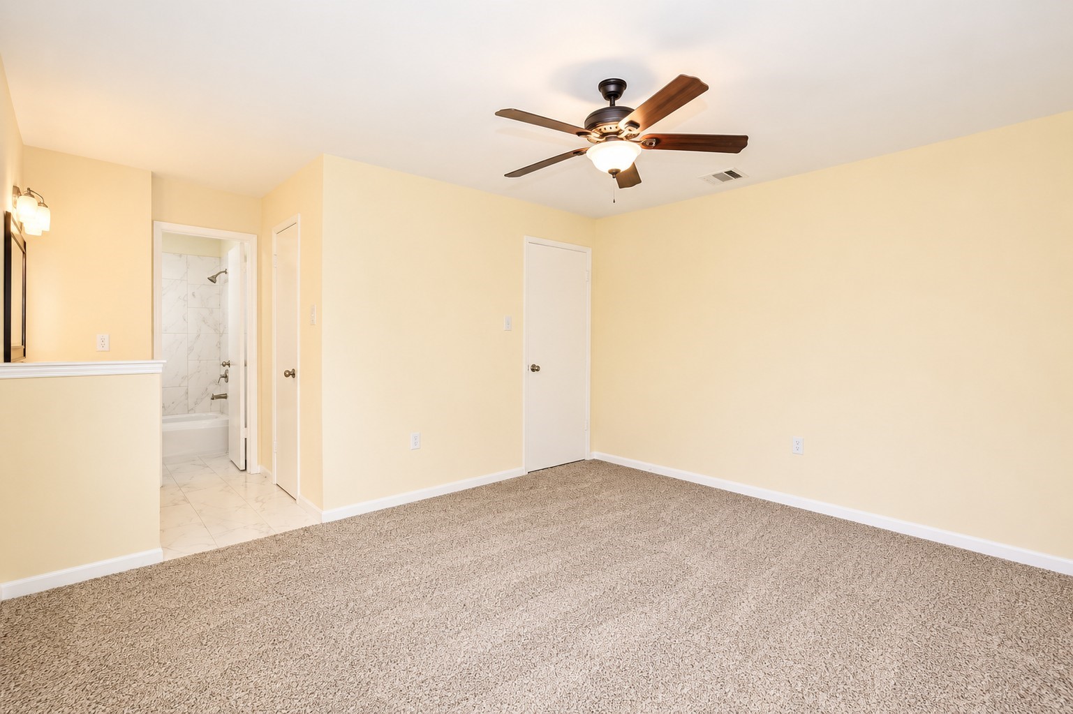 2110 Whiteback Drive Property Photo 28