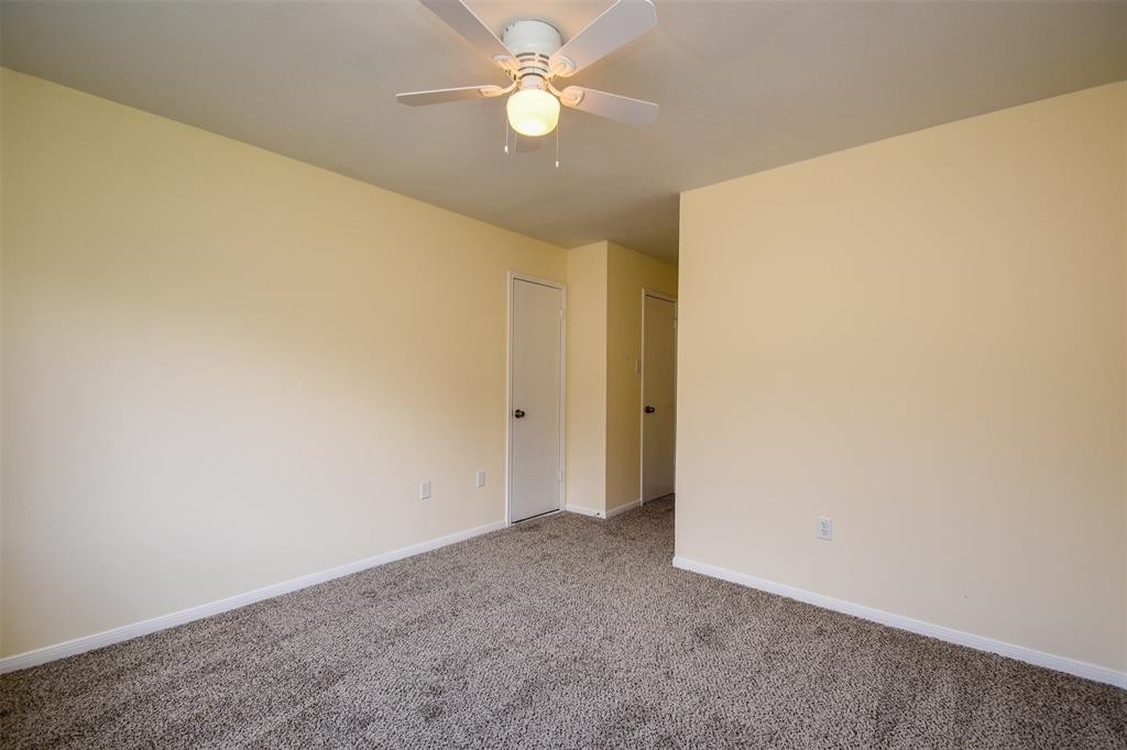 2110 Whiteback Drive Property Photo 32