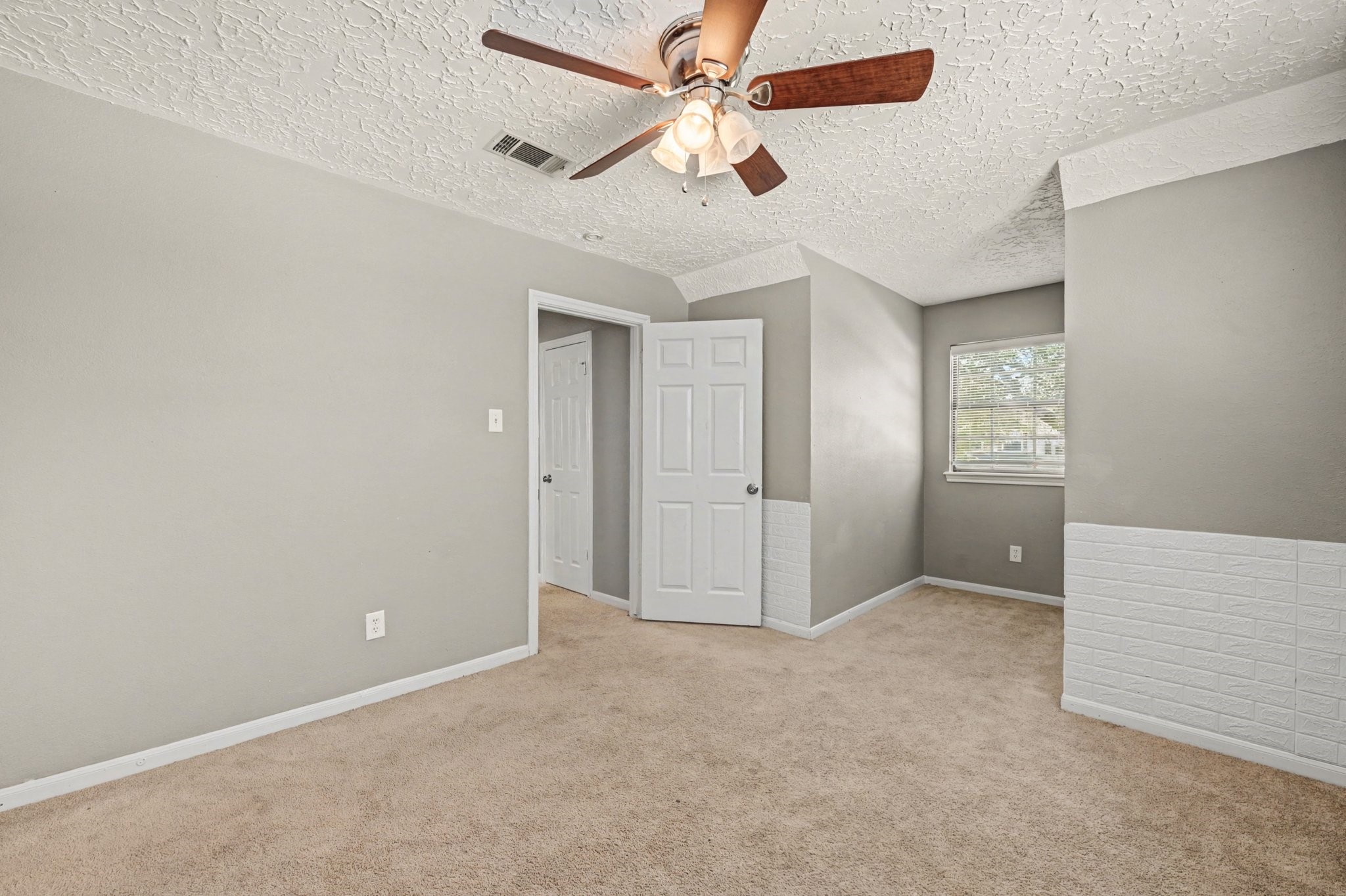 930 Bent Creek Court Property Photo 19