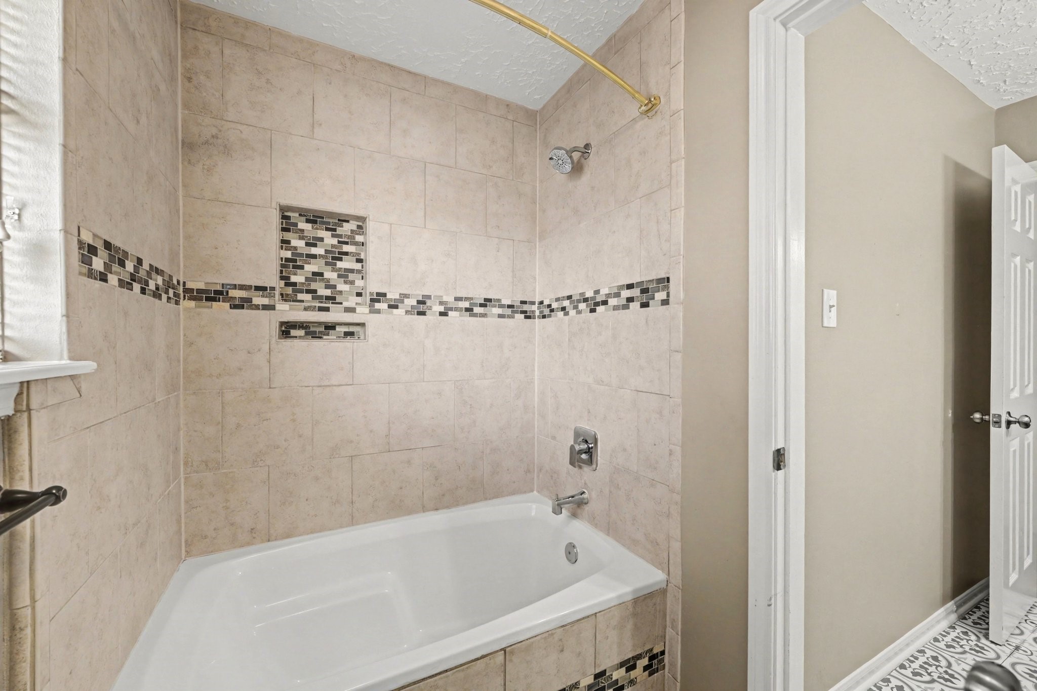 930 Bent Creek Court Property Photo 21