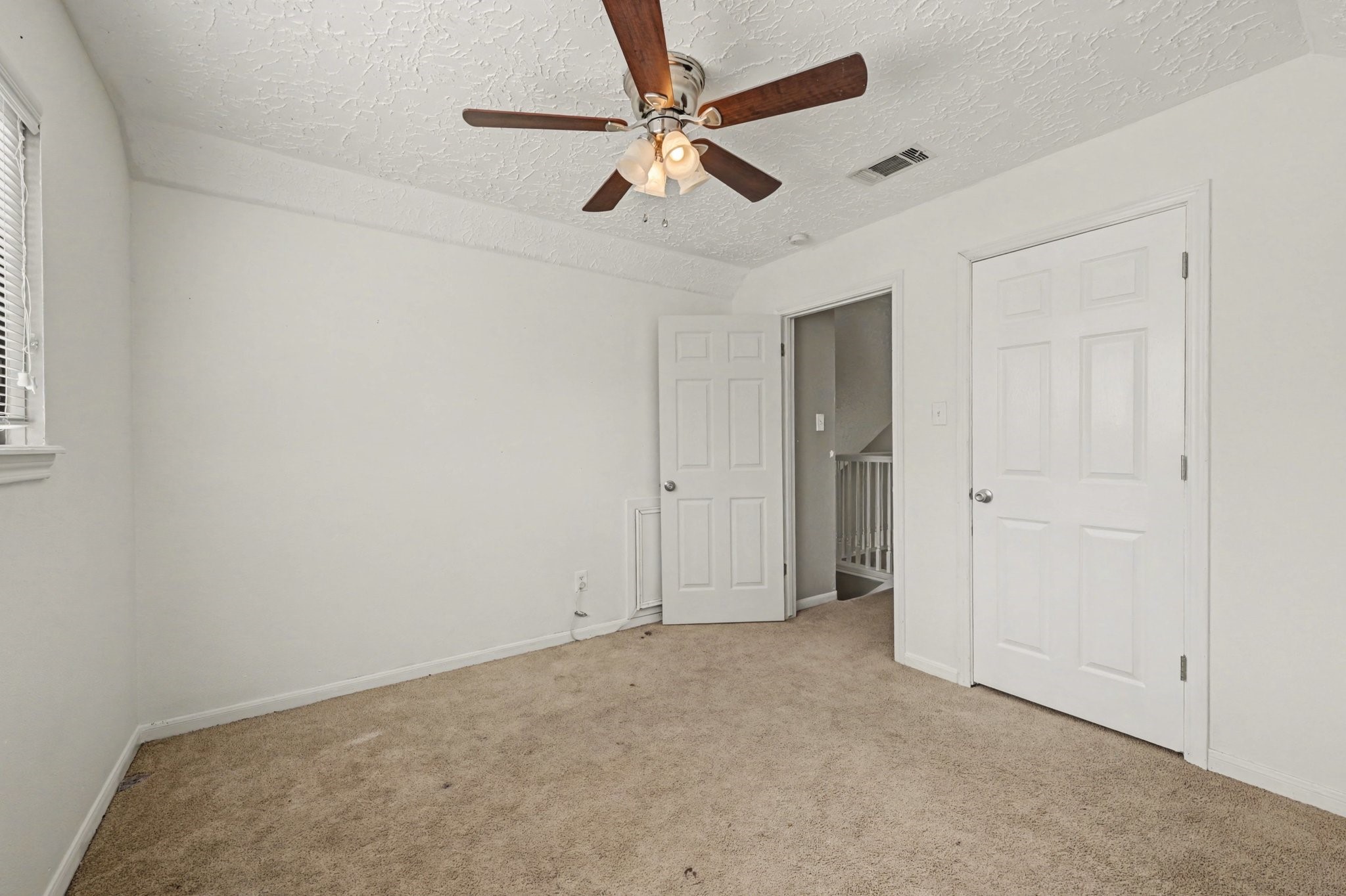 930 Bent Creek Court Property Photo 23