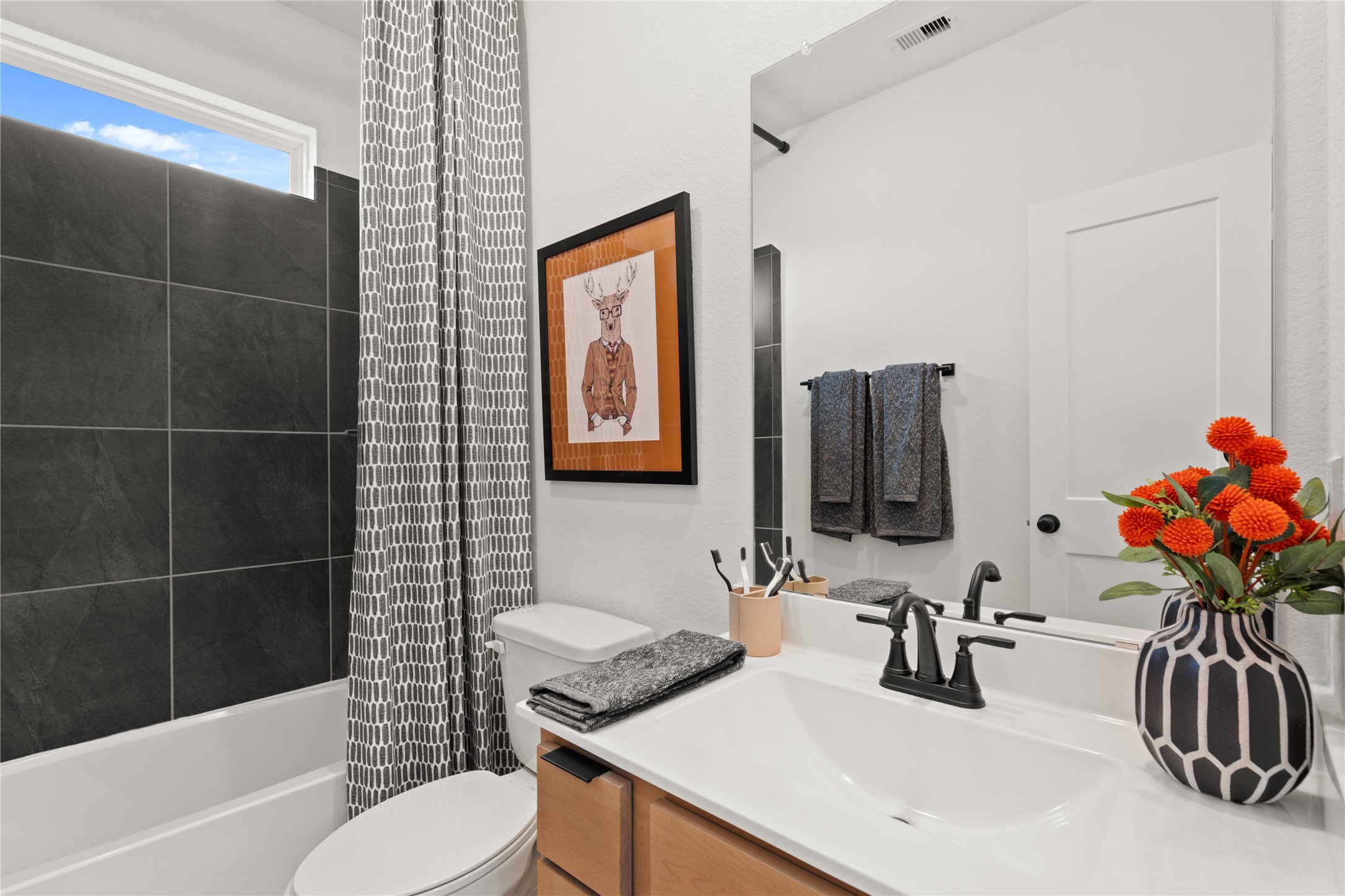 1202 Shaded Rock Drive Property Photo 16