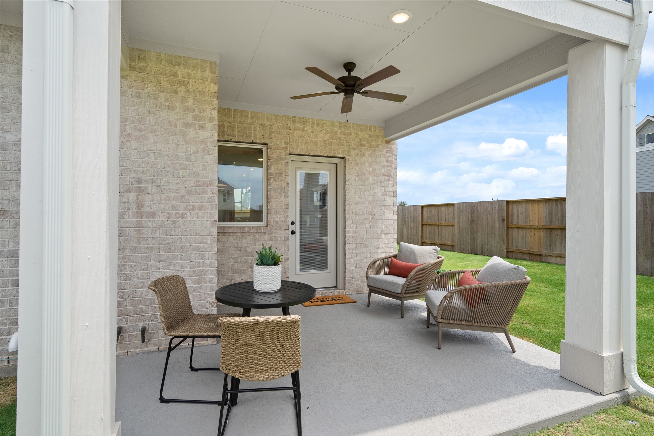 1202 Shaded Rock Drive Property Photo 27