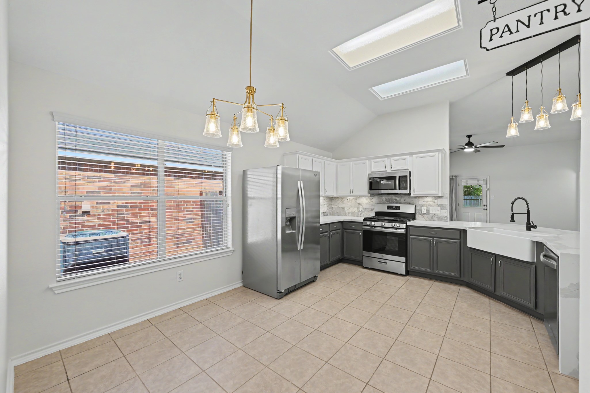 26892 Armor Oaks Drive Property Photo 10