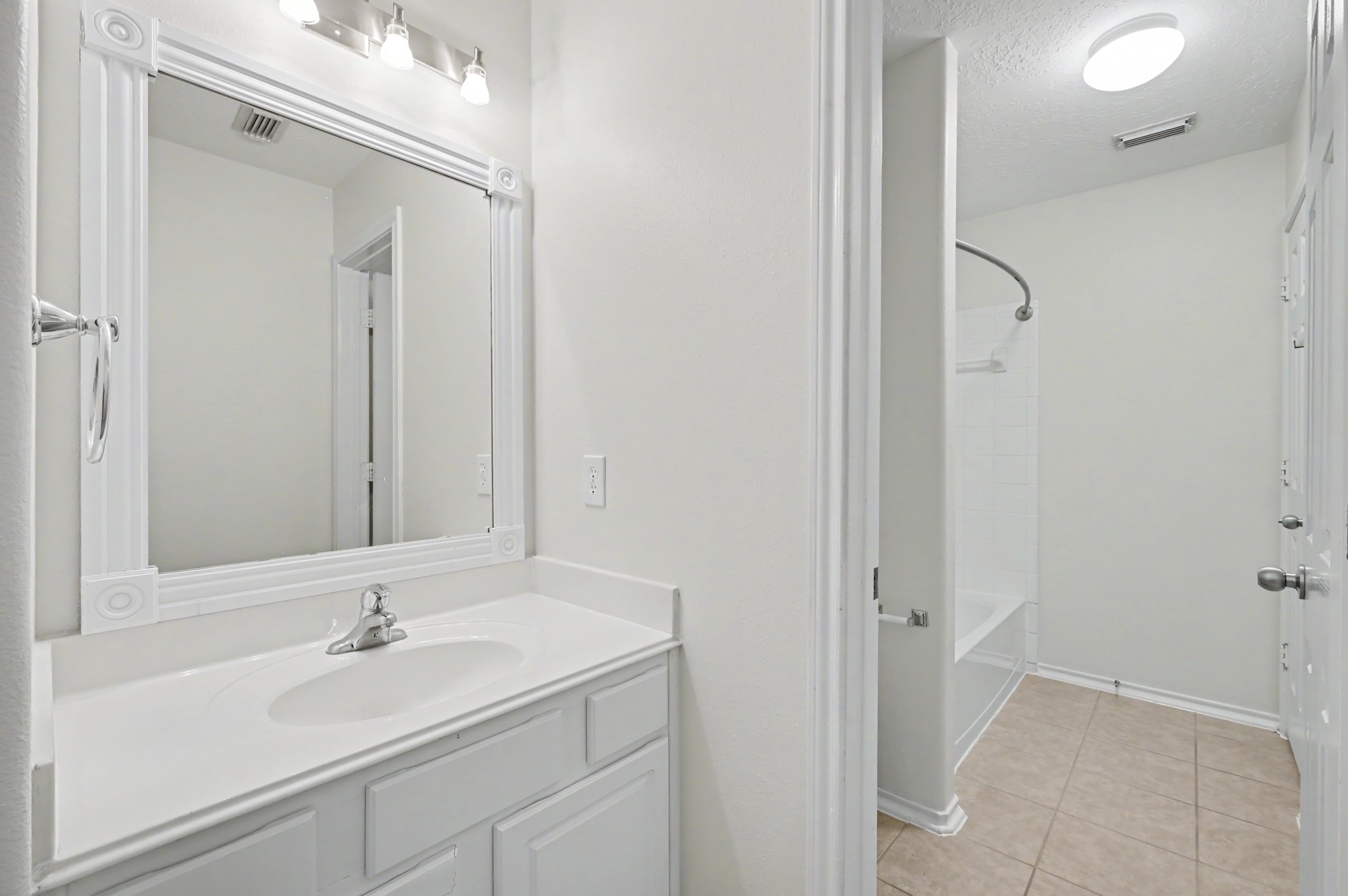 26892 Armor Oaks Drive Property Photo 19