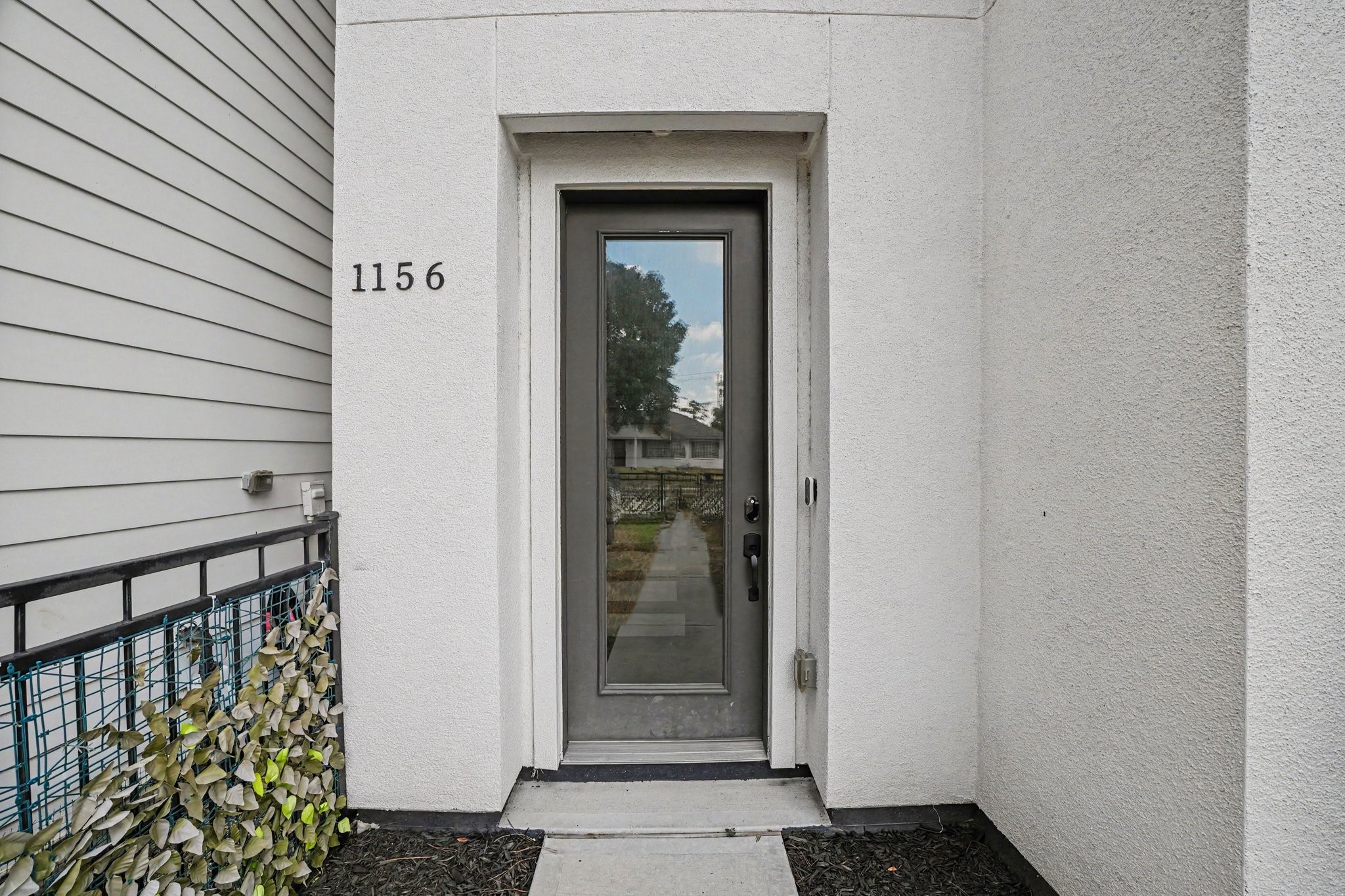 1156 Wycliffe Drive Property Photo 6