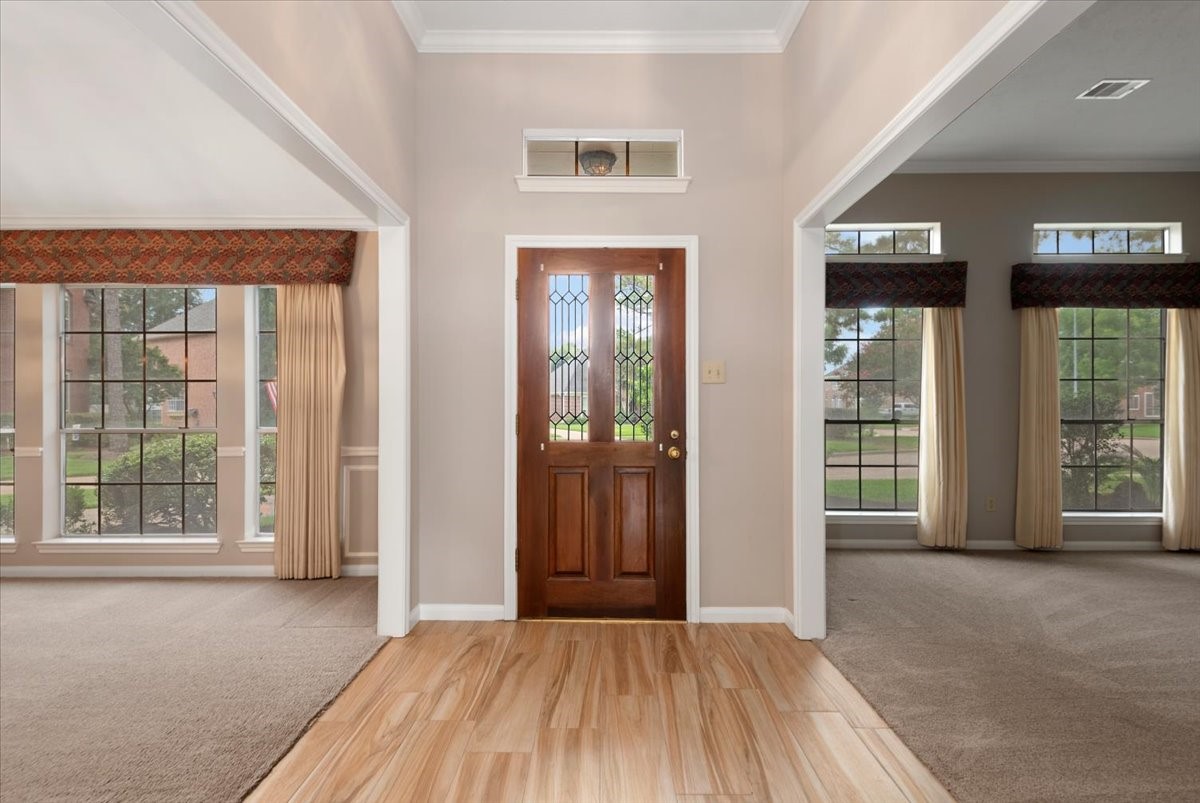 1807 Lowell Court Property Photo 6