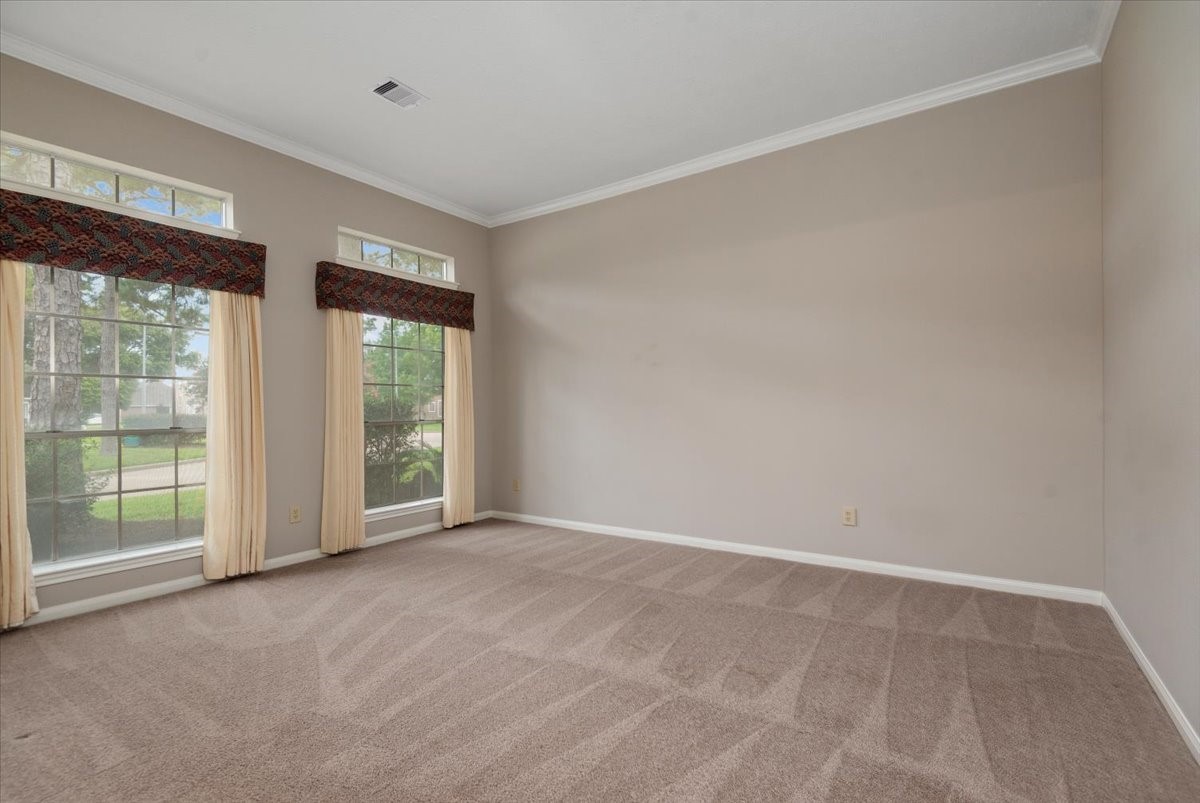 1807 Lowell Court Property Photo 7