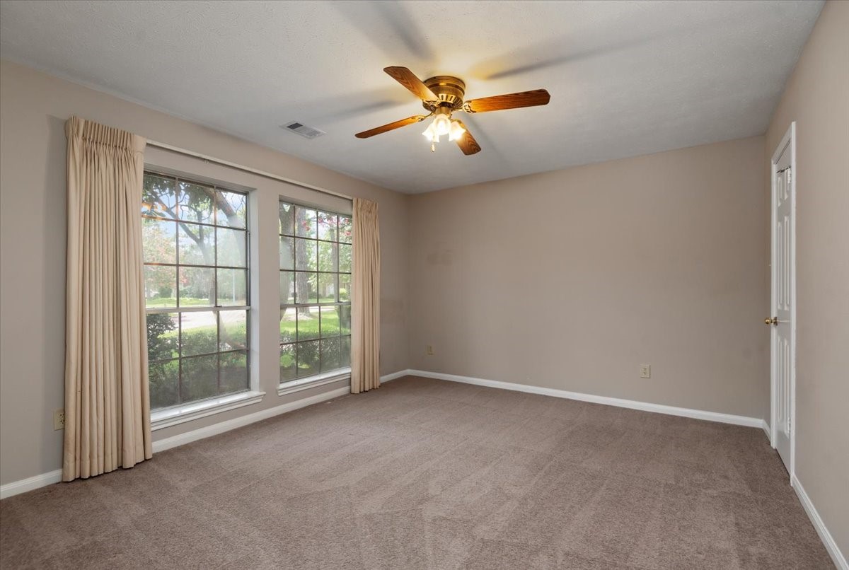 1807 Lowell Court Property Photo 33