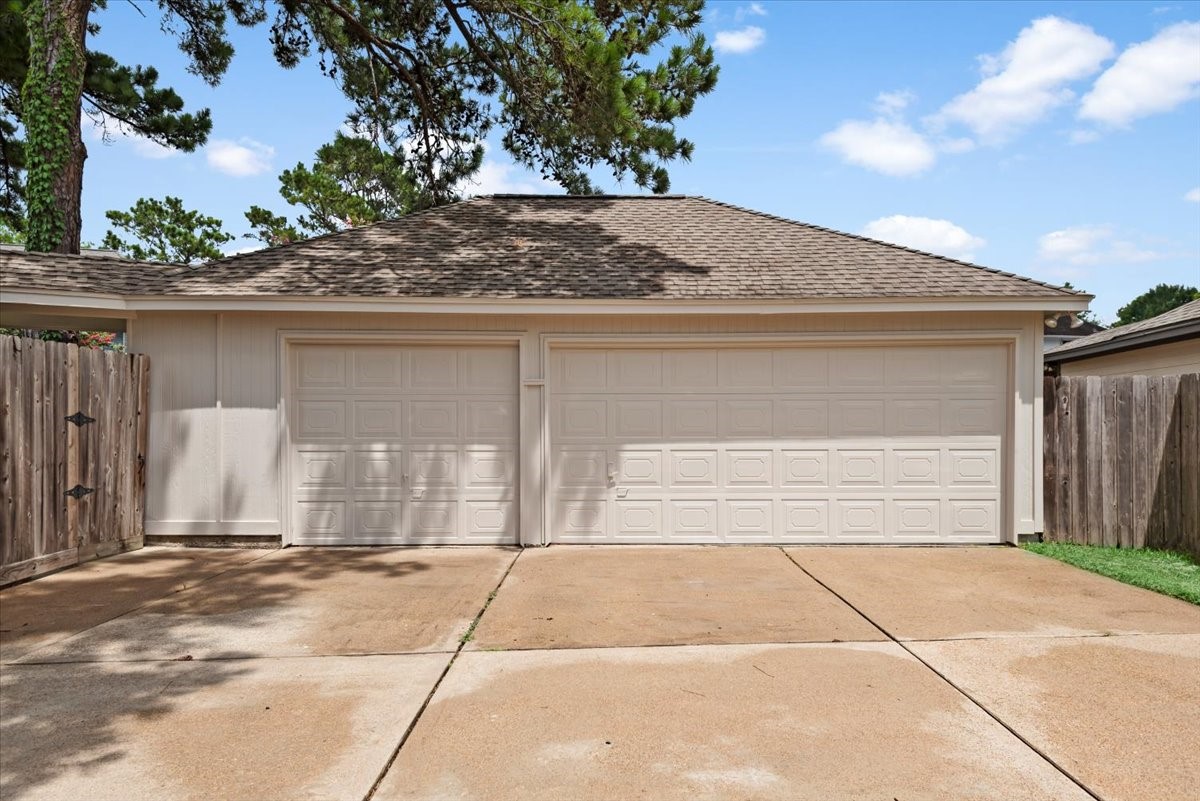 1807 Lowell Court Property Photo 39
