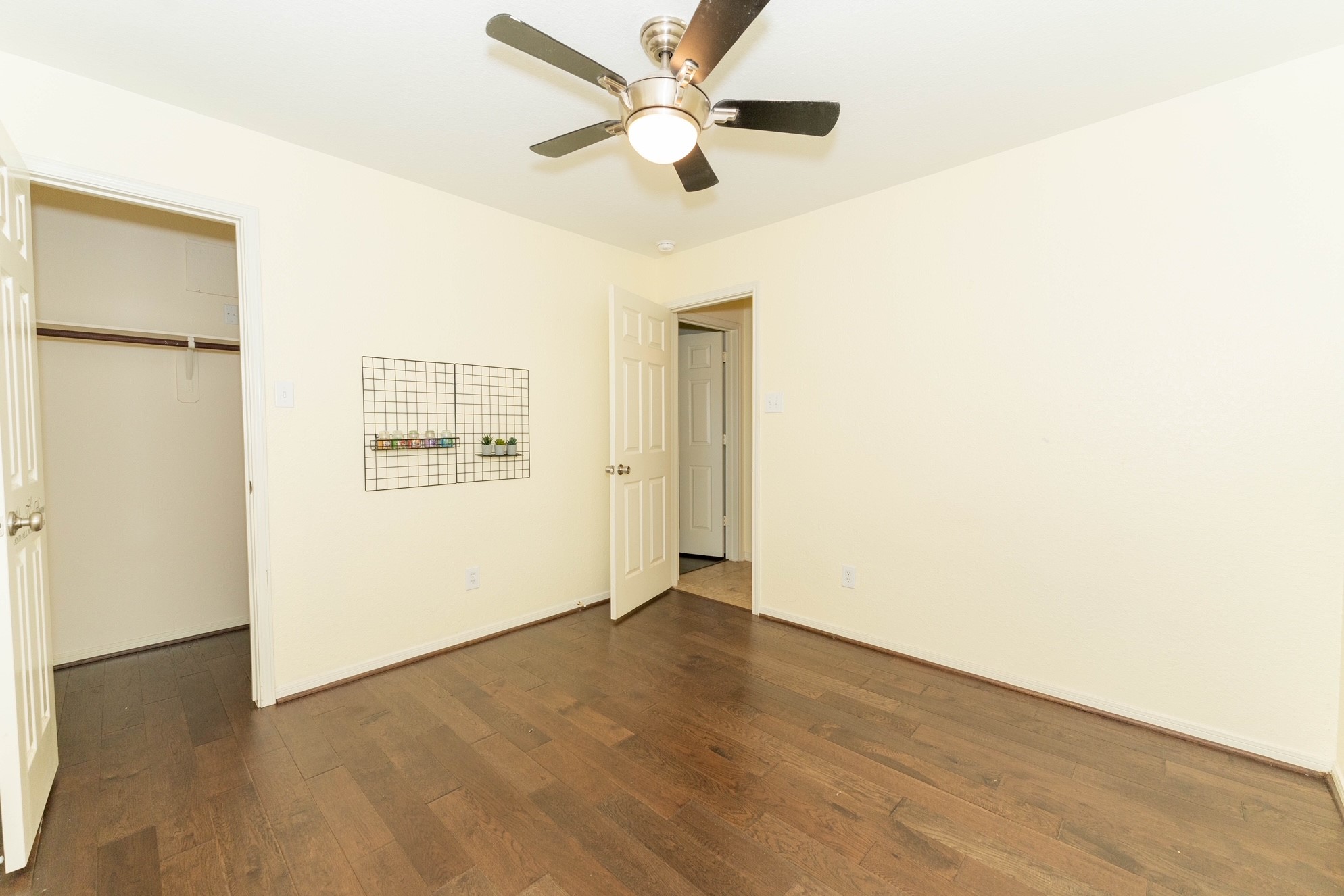 2947 Red Oak Leaf Trail Property Photo 9