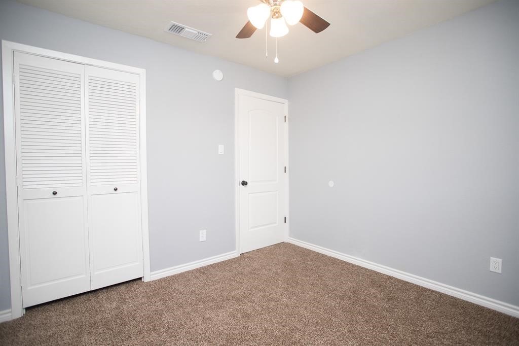 5821 Sunforest Dr Property Photo 25