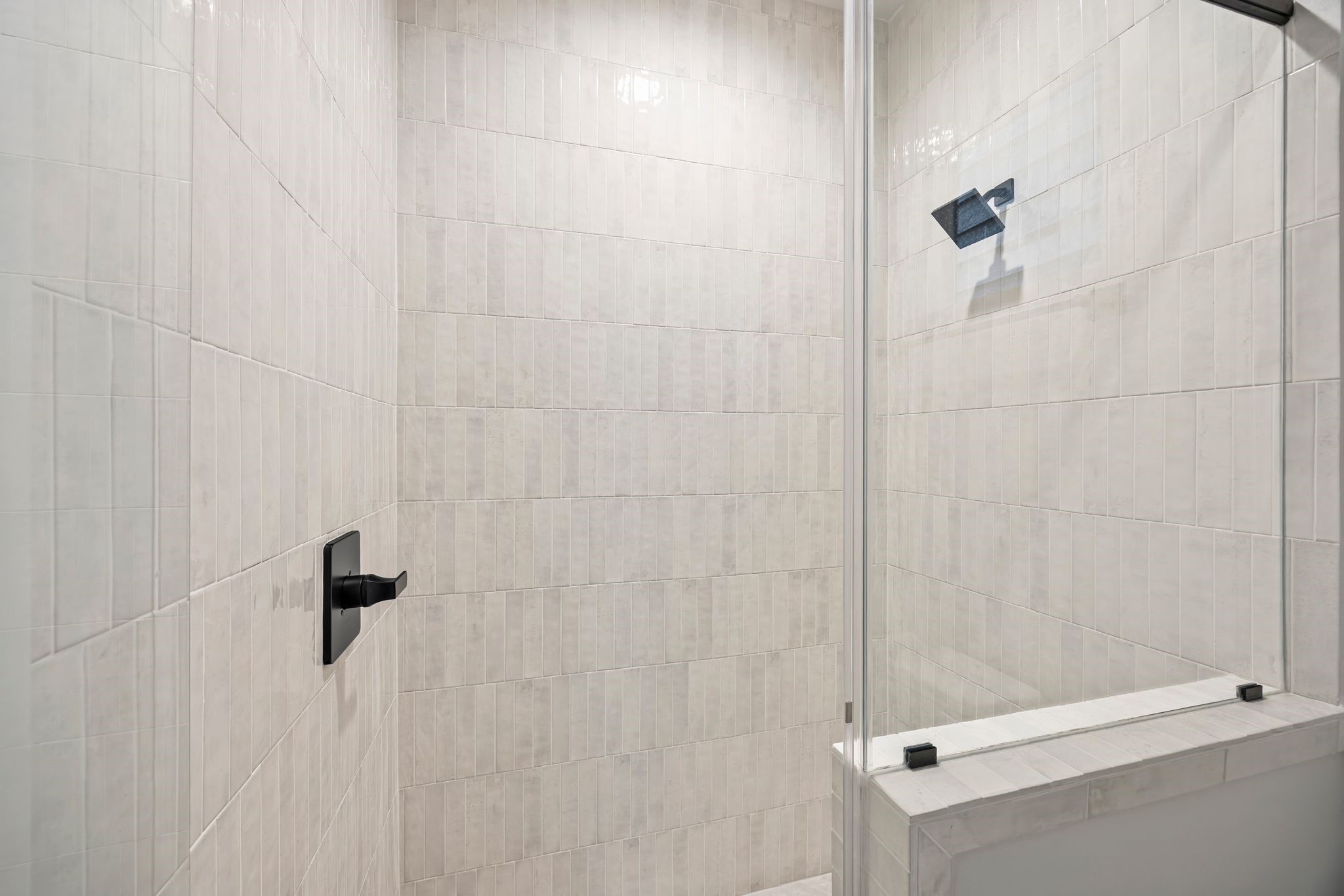 525 Hillwood Heights Drive Property Photo 12