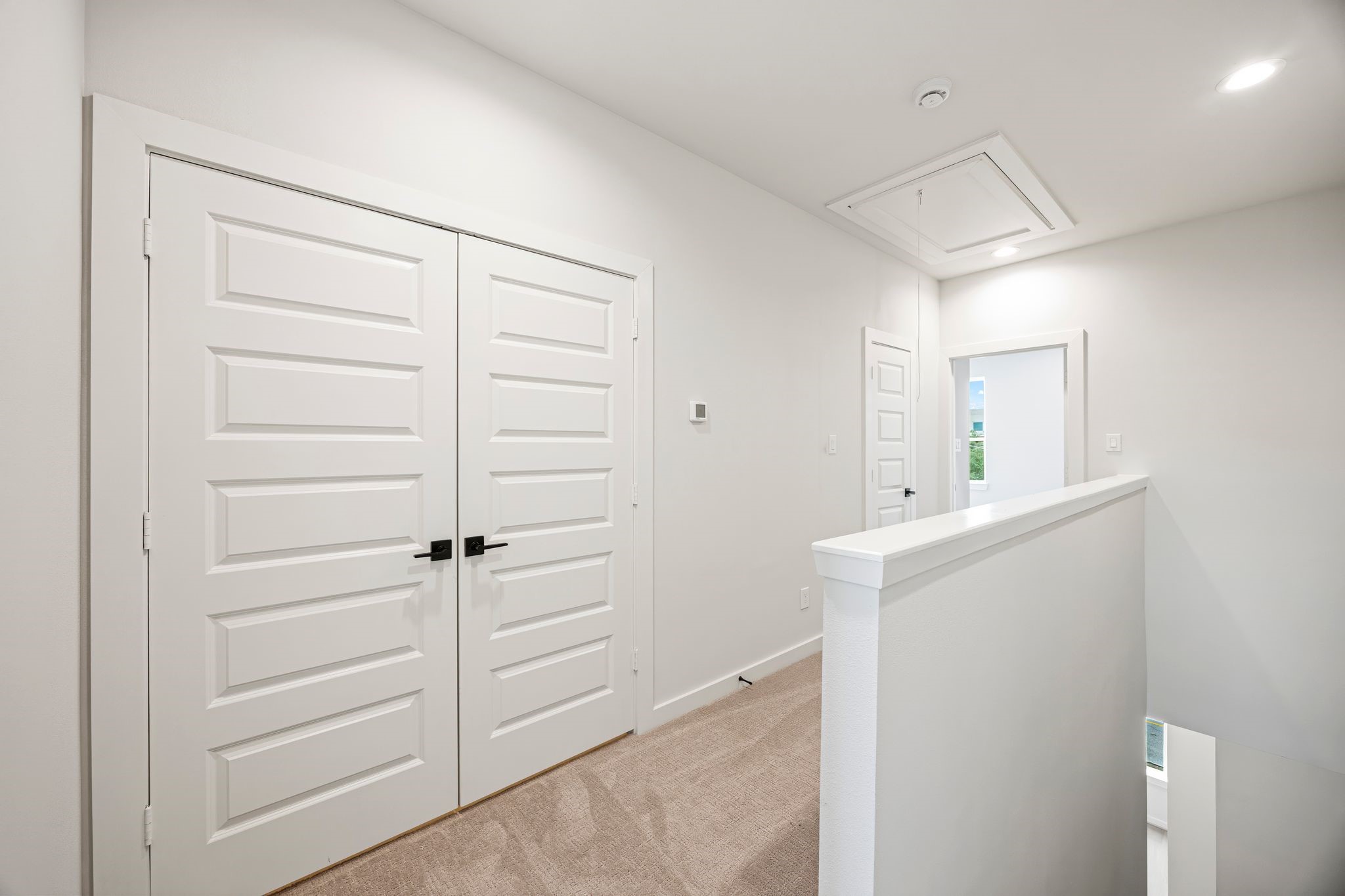 525 Hillwood Heights Drive Property Photo 30
