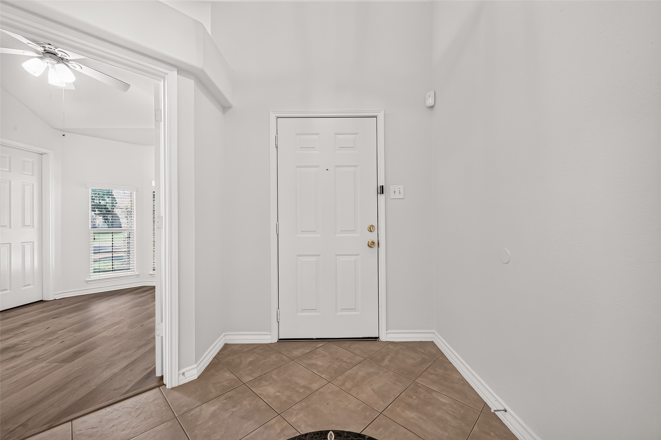 3830 Flatwood Drive Property Photo 3