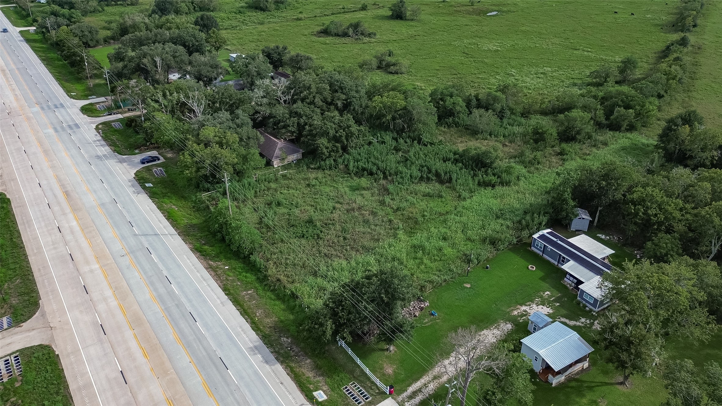 17636 Highway 36 Property Photo 2
