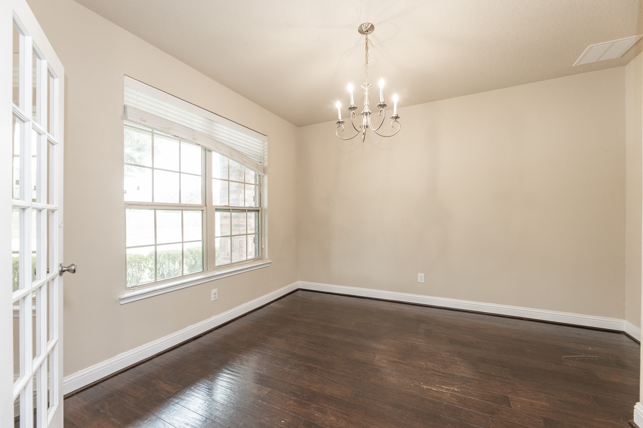 6123 Northcrest Village Way Property Photo 9
