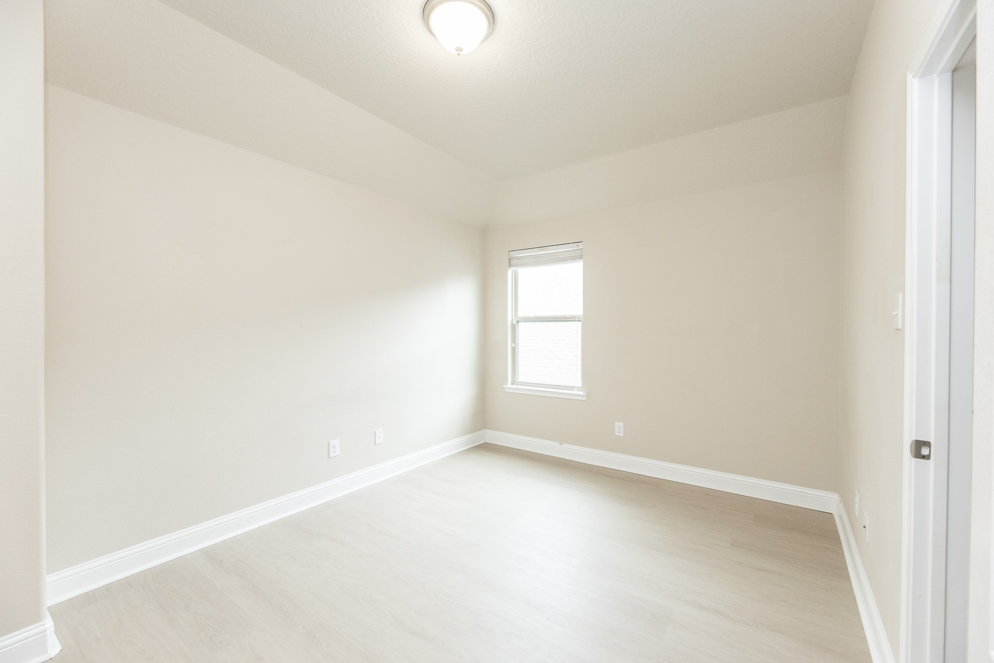 6123 Northcrest Village Way Property Photo 33