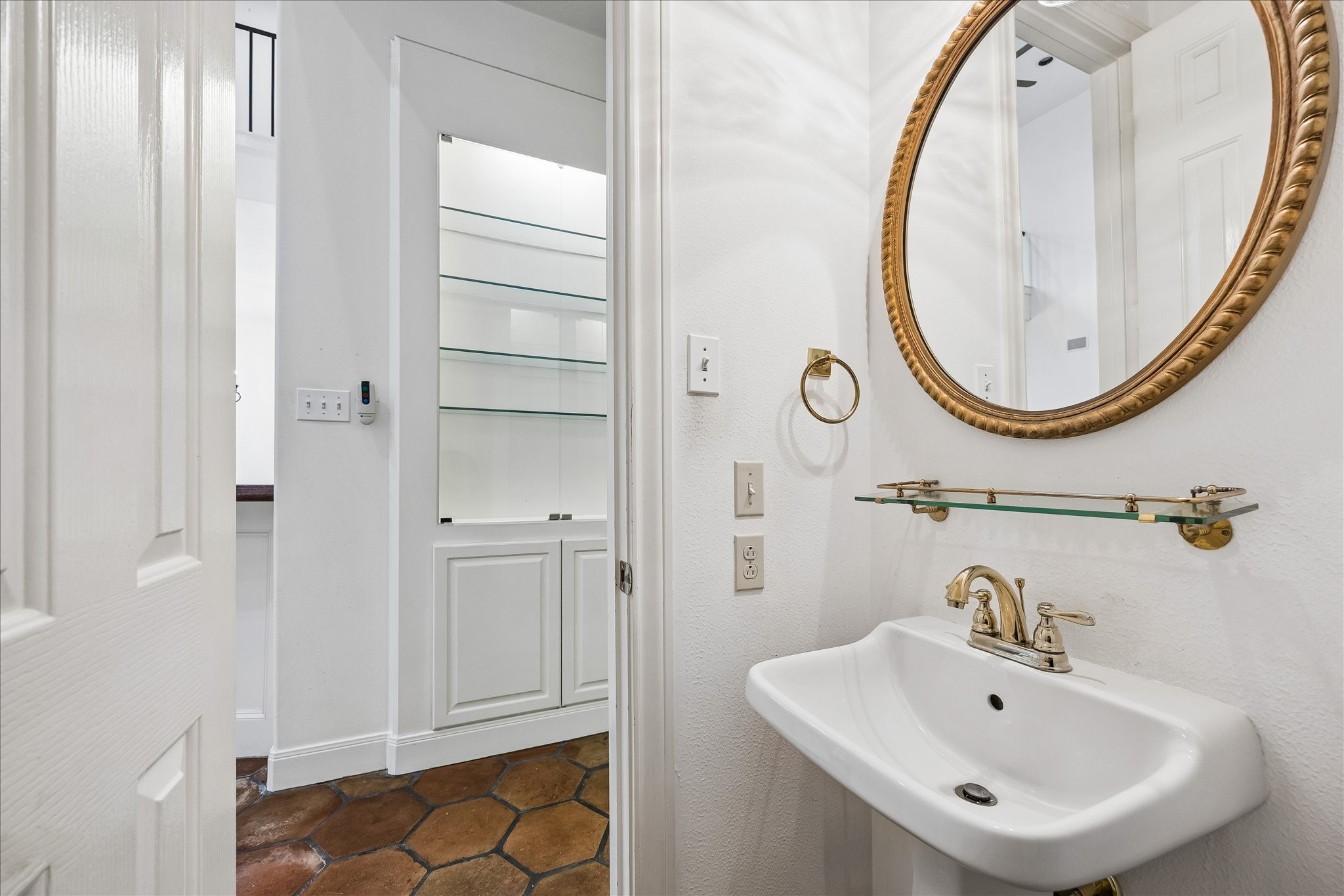 6202 Pickens Street Property Photo 8
