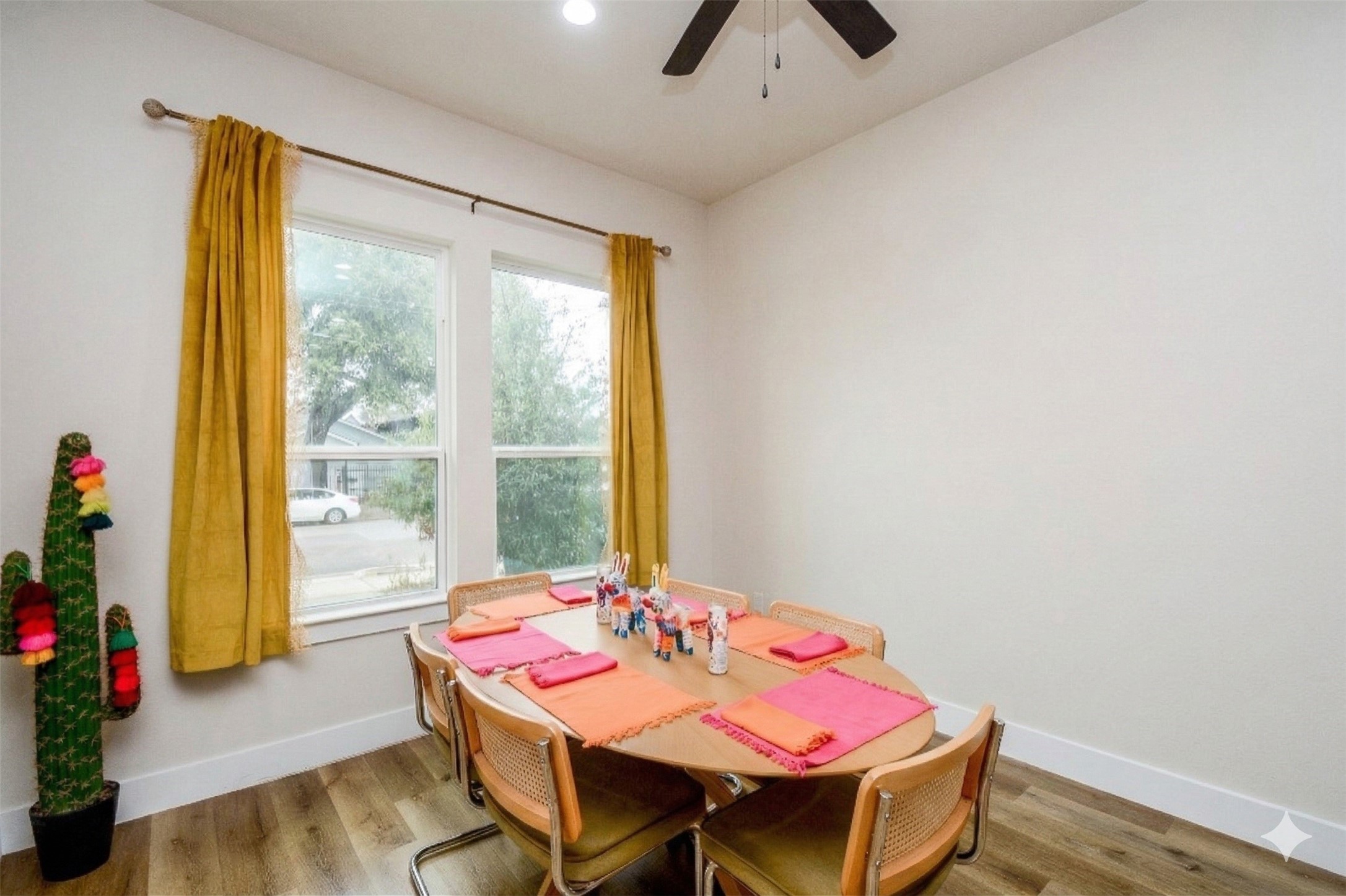 1504 Evelyn Street Property Photo 5