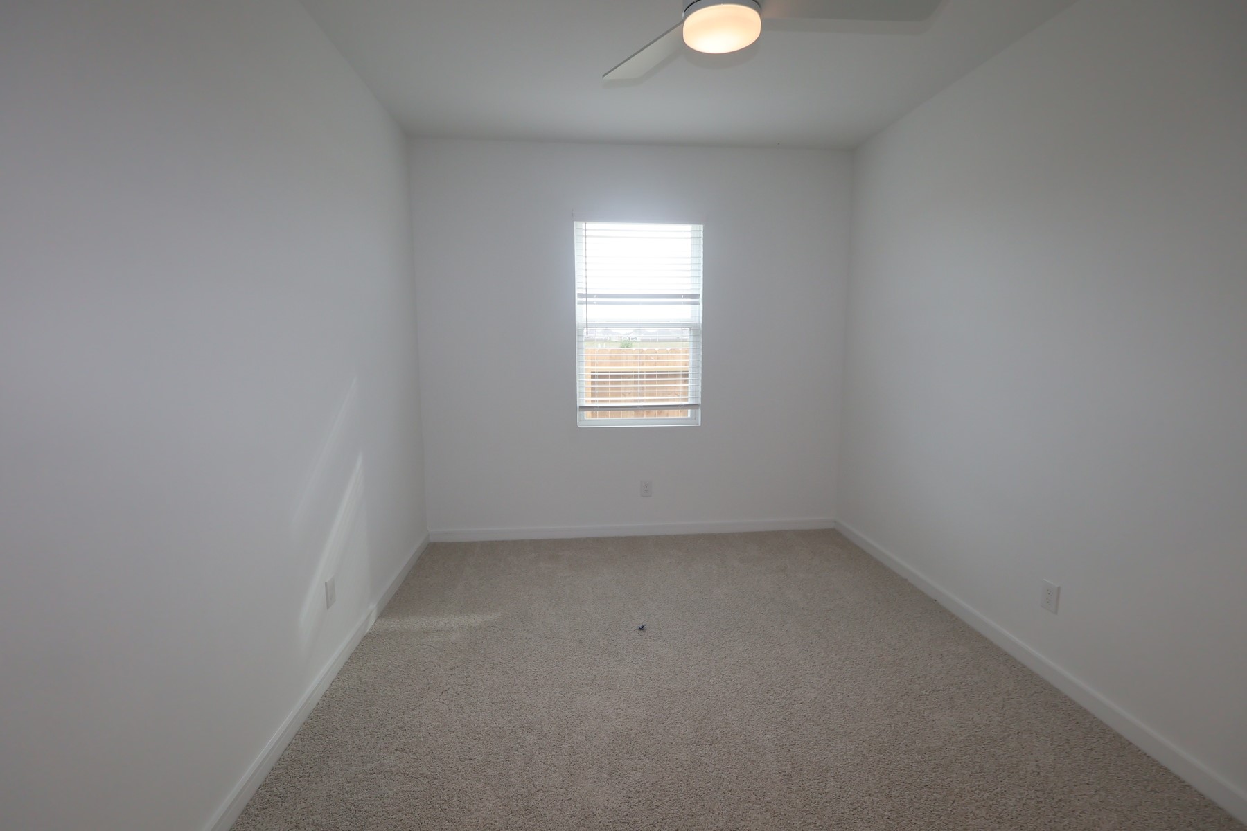 7826 Jade Crest Drive Property Photo 3