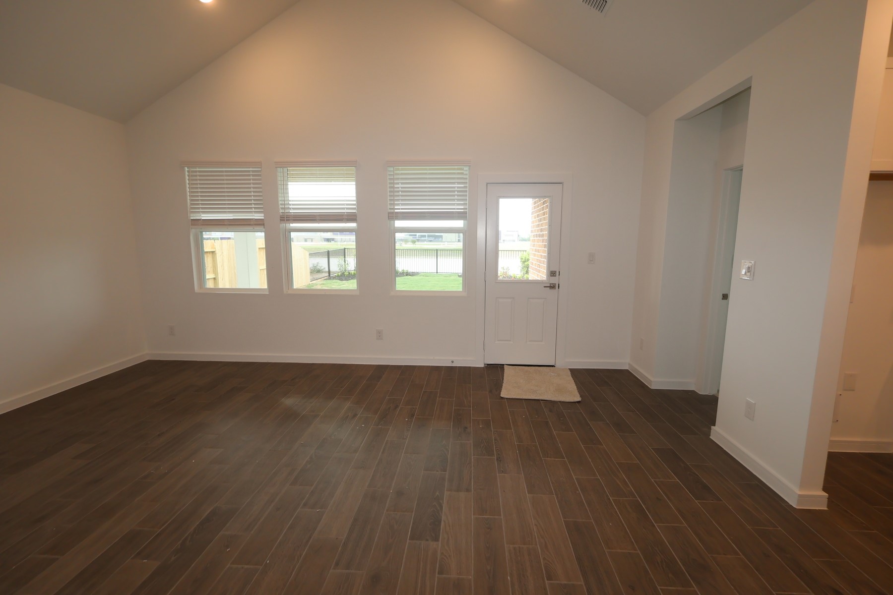 7826 Jade Crest Drive Property Photo 6