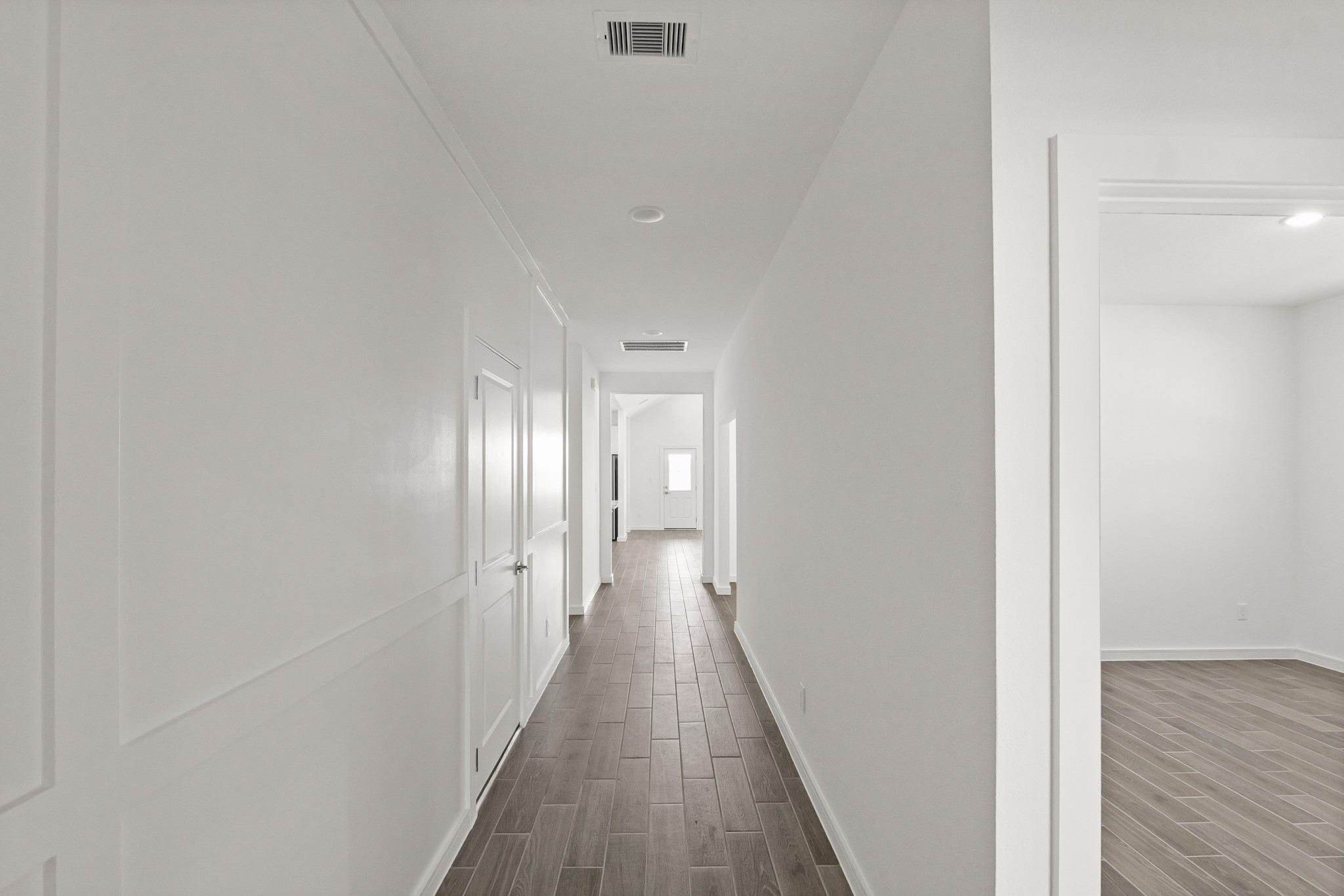 7826 Jade Crest Drive Property Photo 15