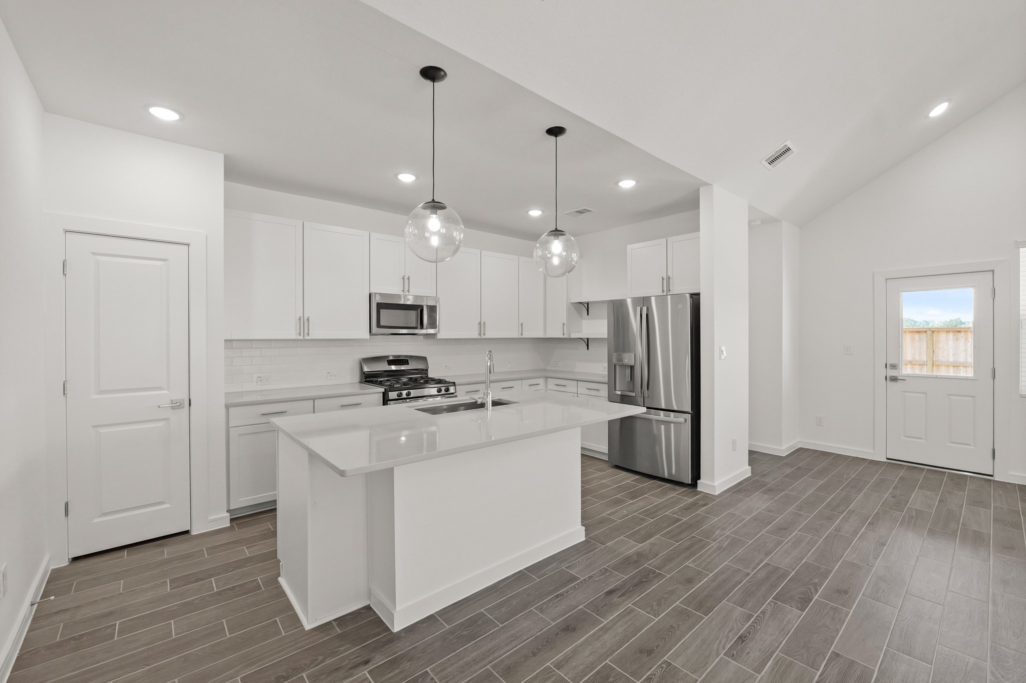 7826 Jade Crest Drive Property Photo 17