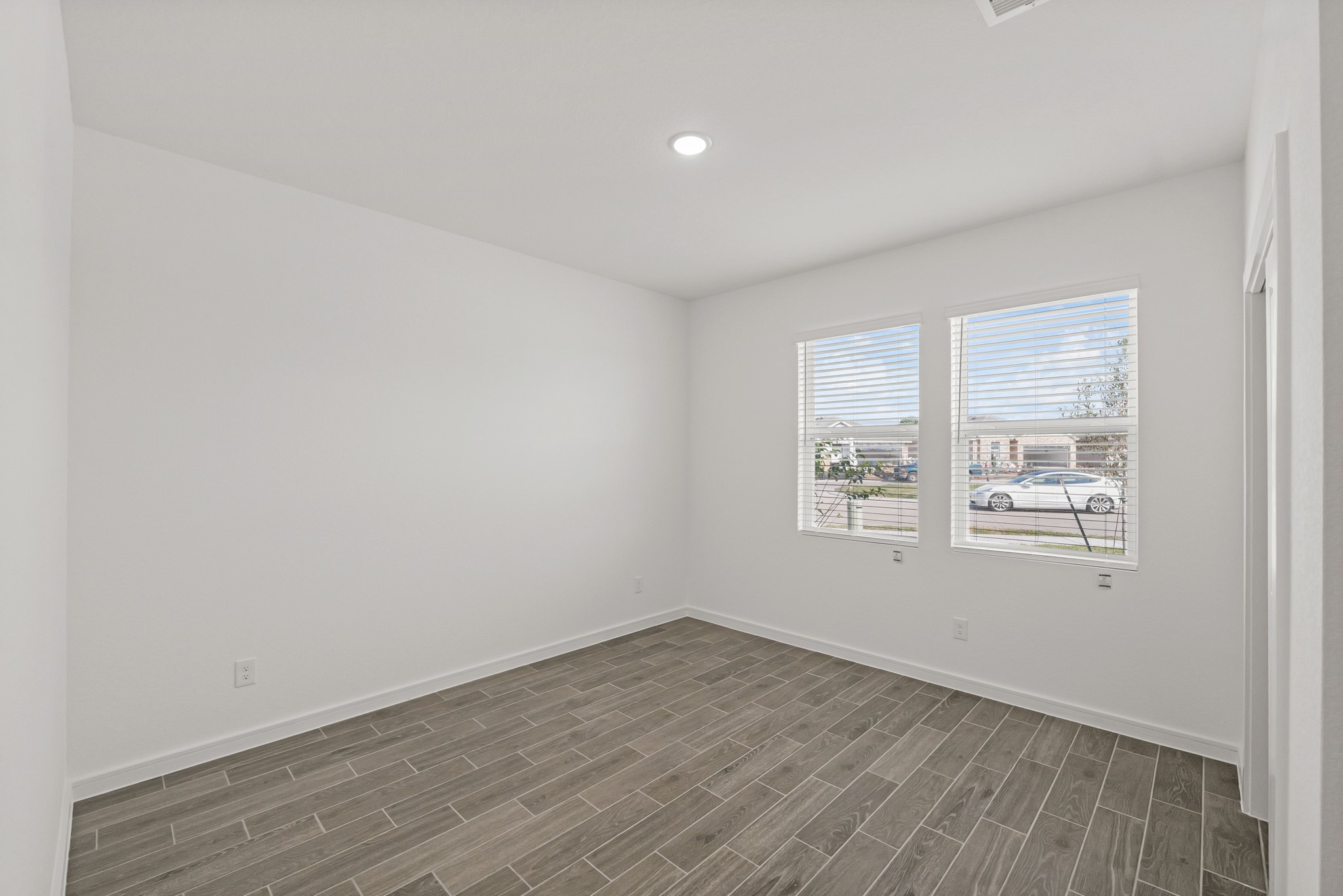 7826 Jade Crest Drive Property Photo 26
