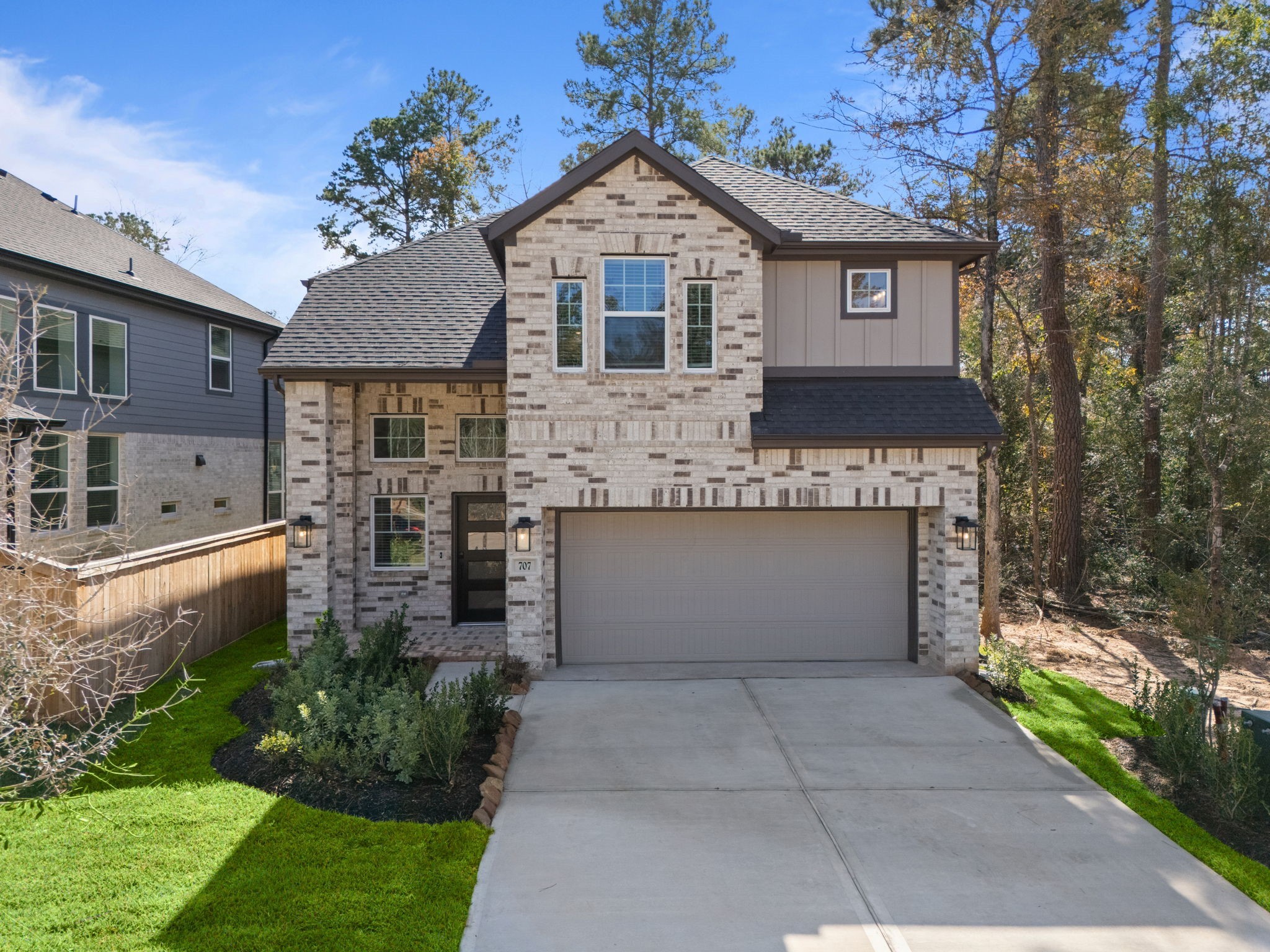 707 Campbell Crossing Court Property Photo 3