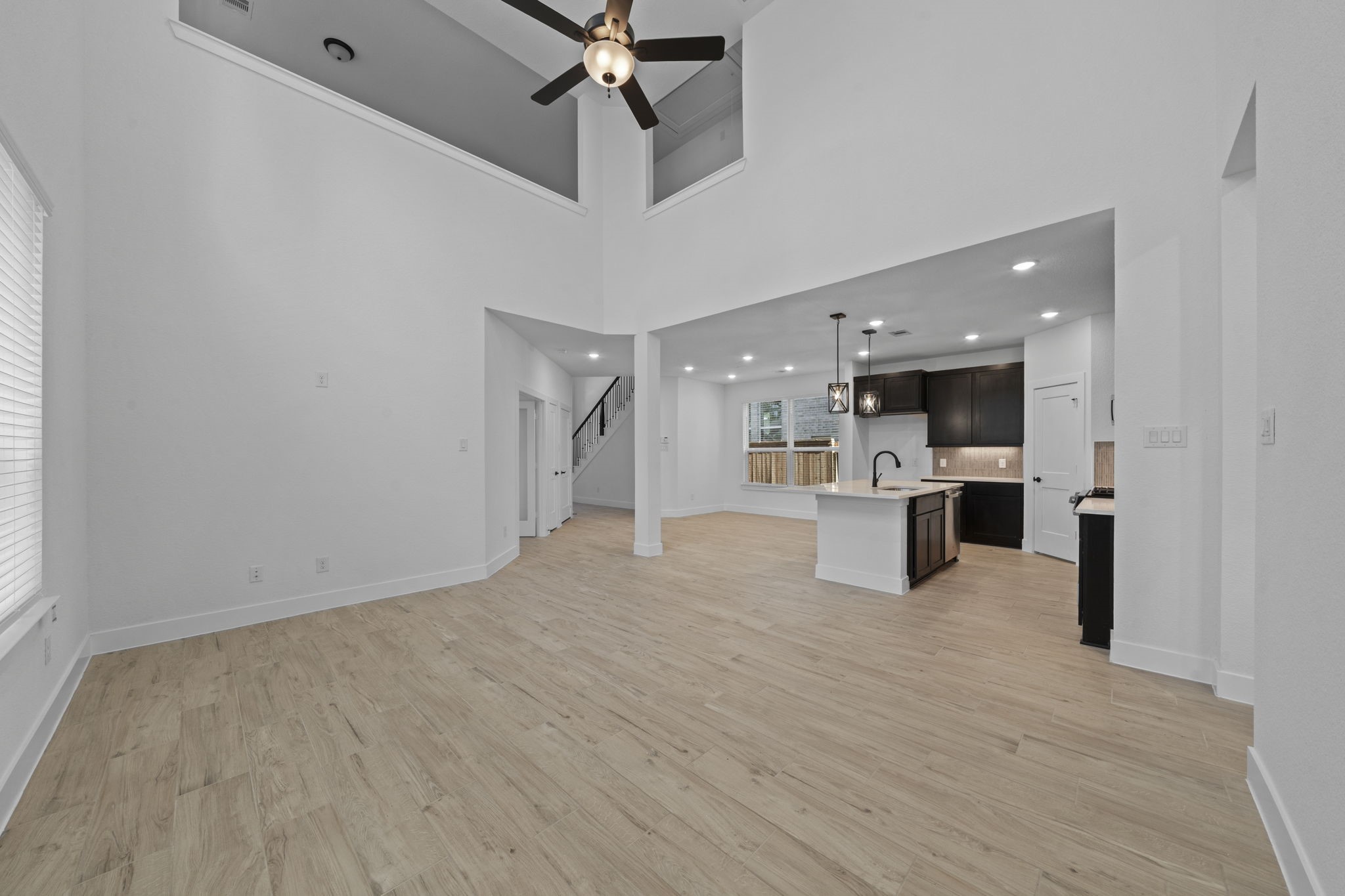 707 Campbell Crossing Court Property Photo 9