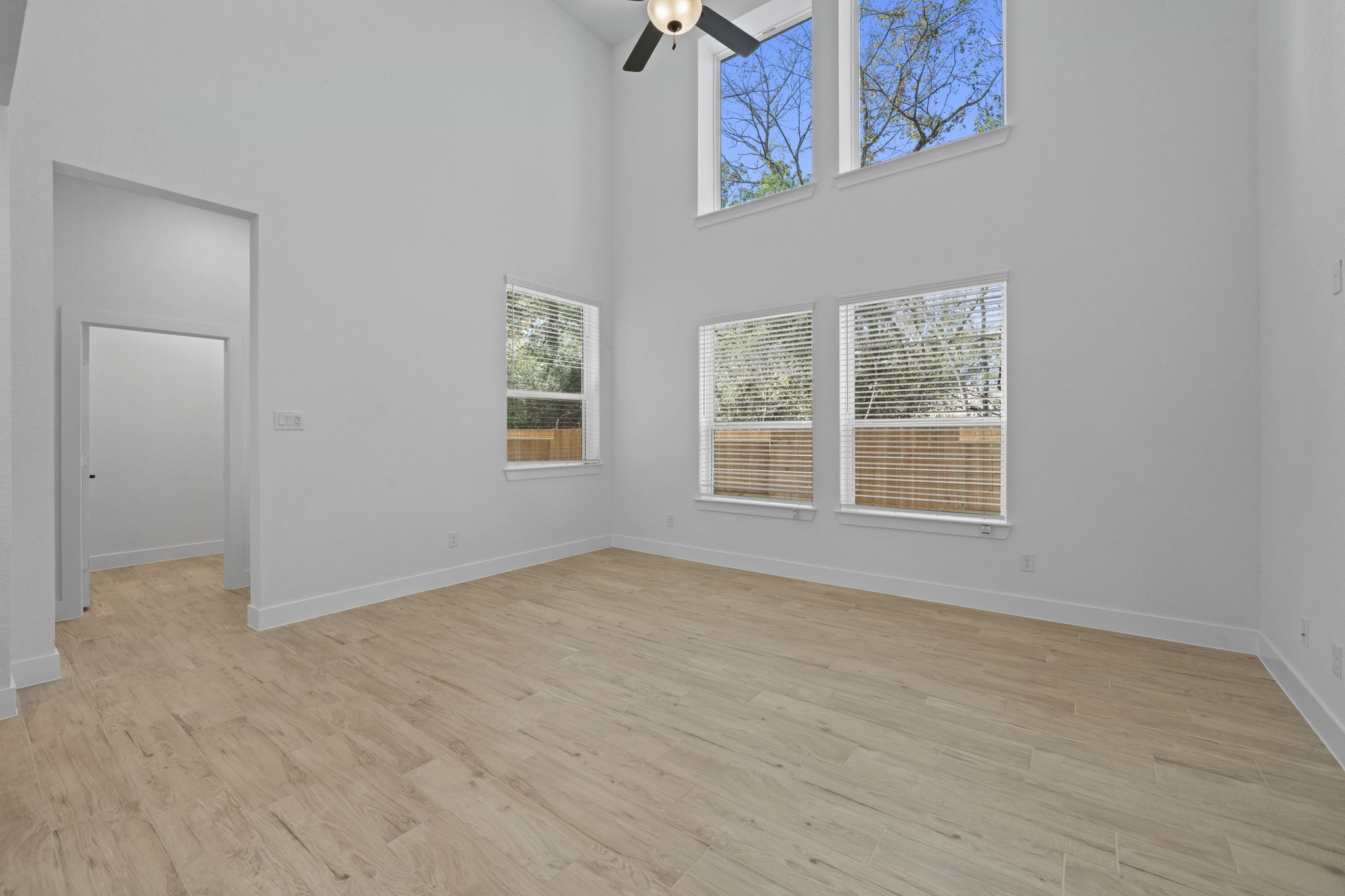 707 Campbell Crossing Court Property Photo 10