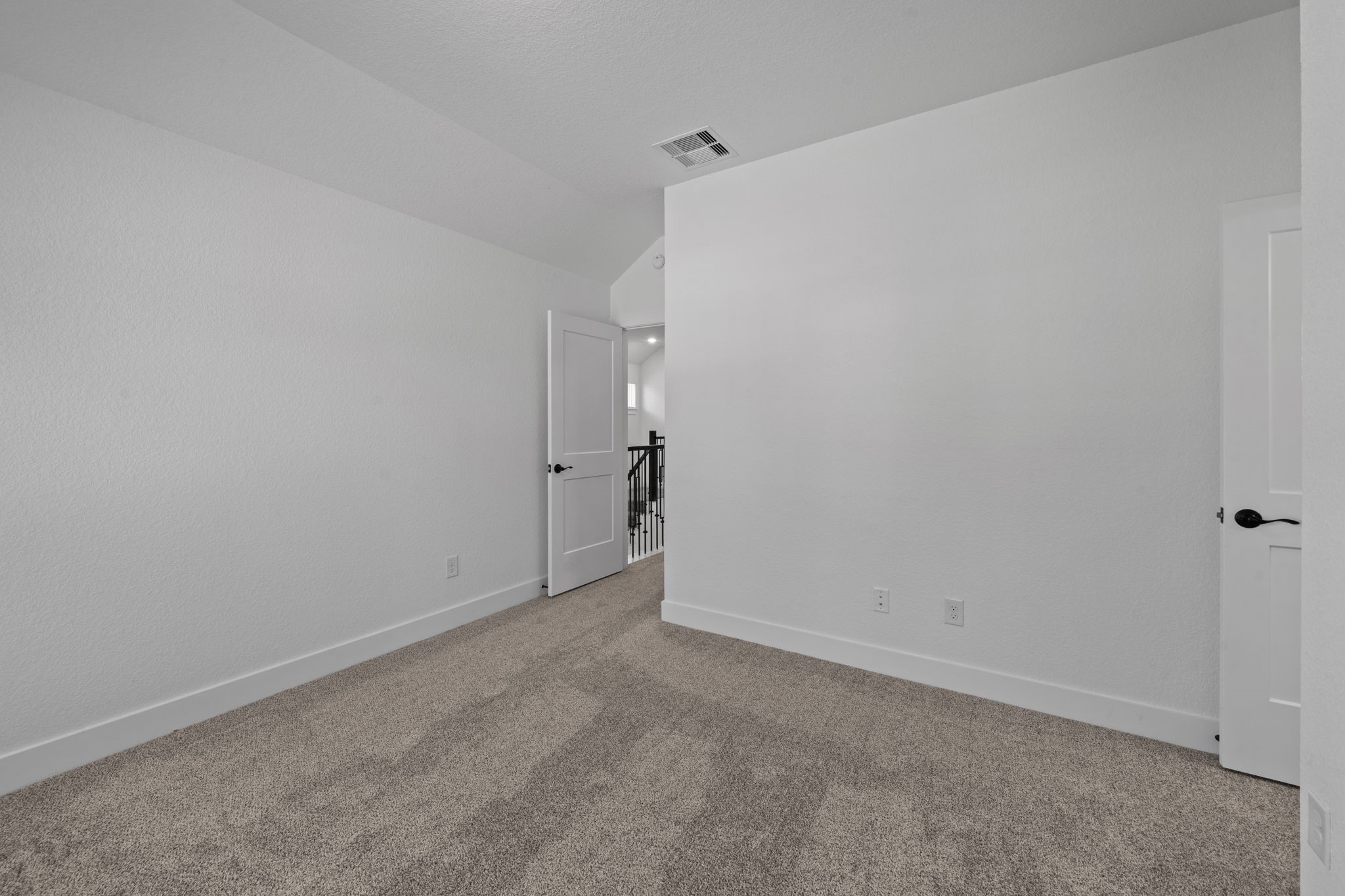 707 Campbell Crossing Court Property Photo 18