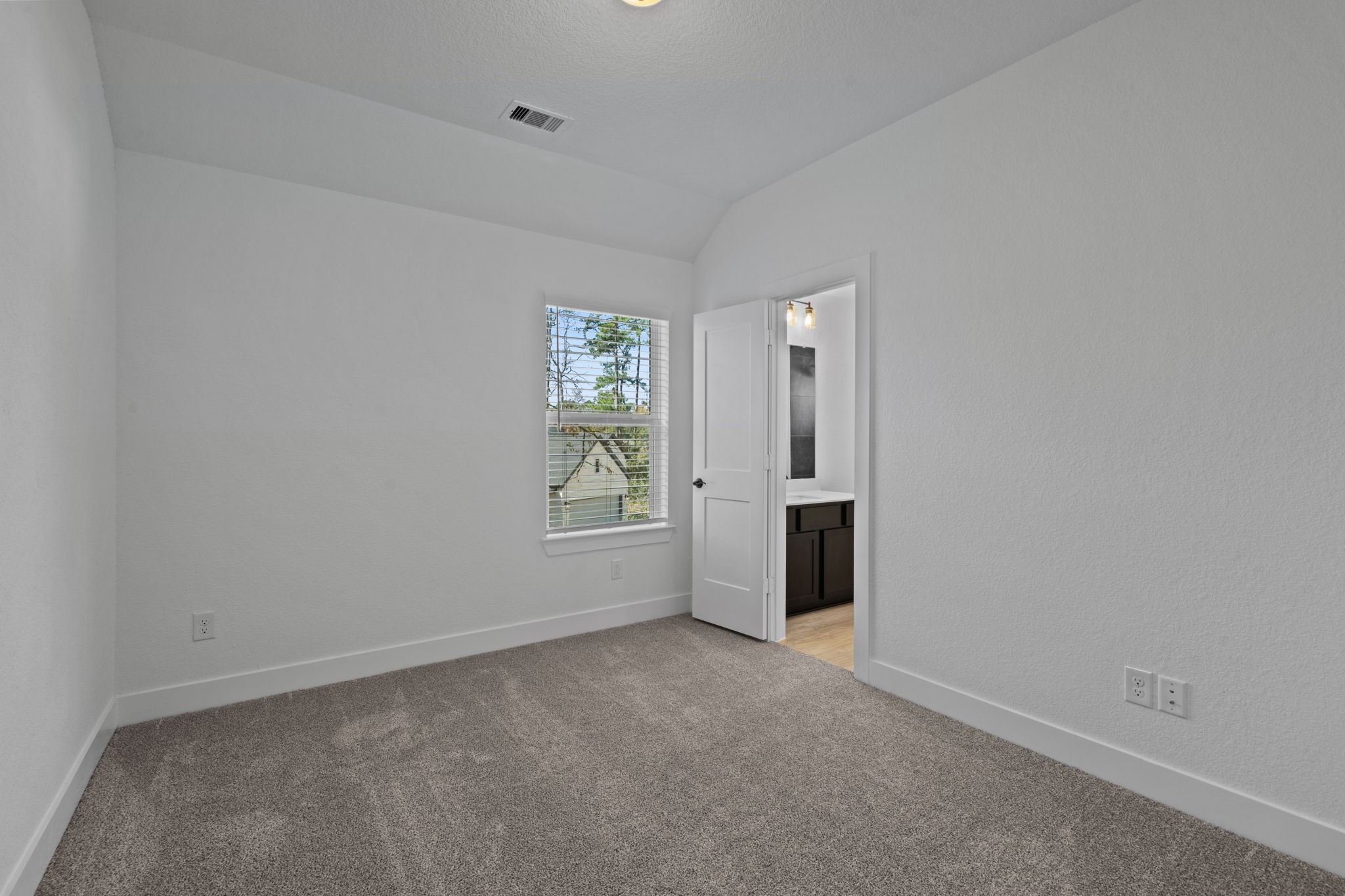 707 Campbell Crossing Court Property Photo 19