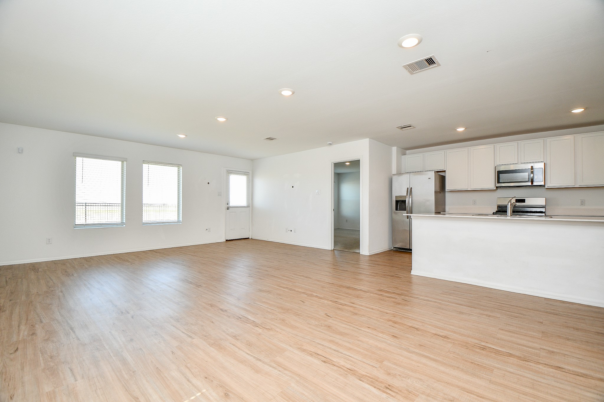 1460 Twilight Green Dr Property Photo 3