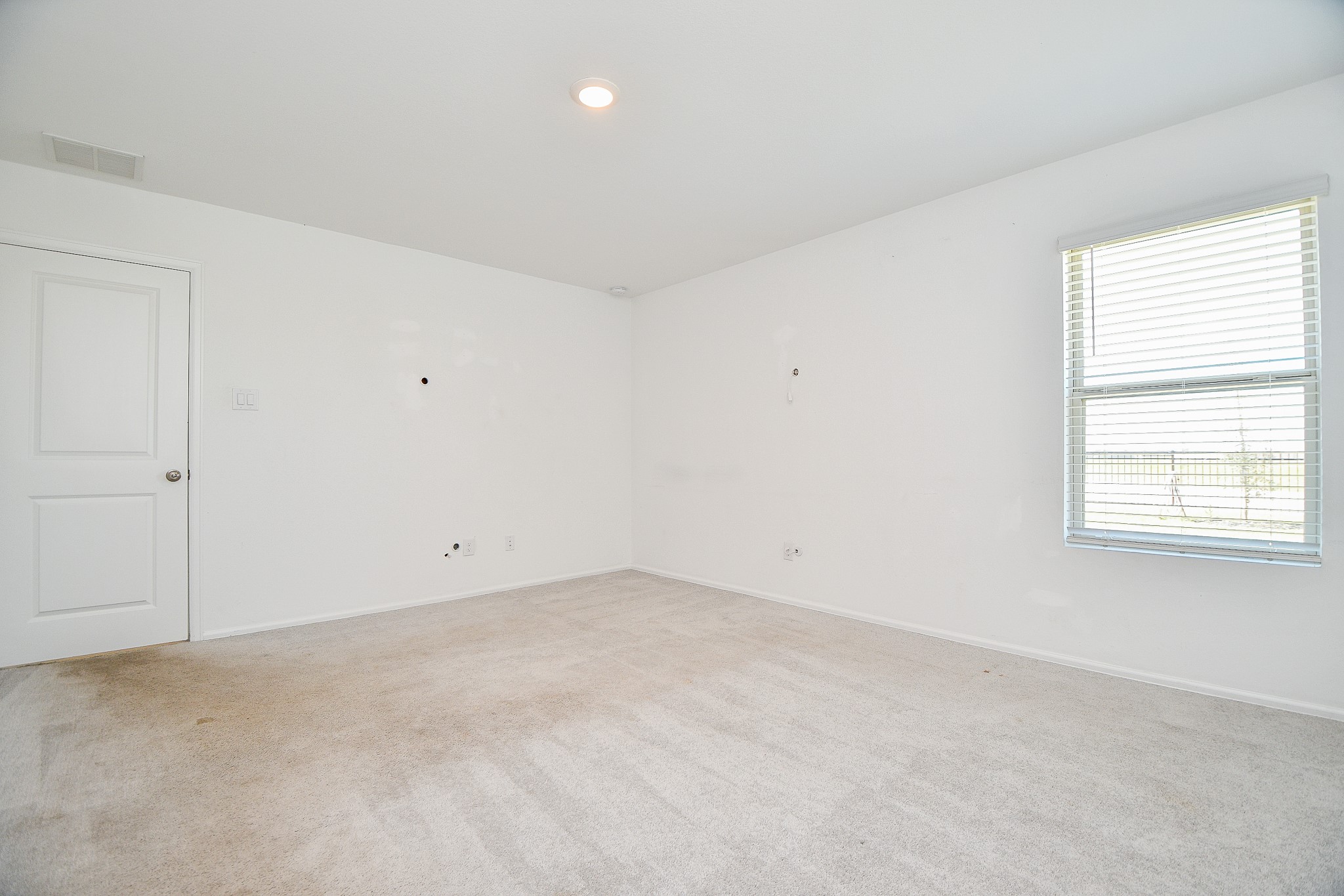 1460 Twilight Green Dr Property Photo 9