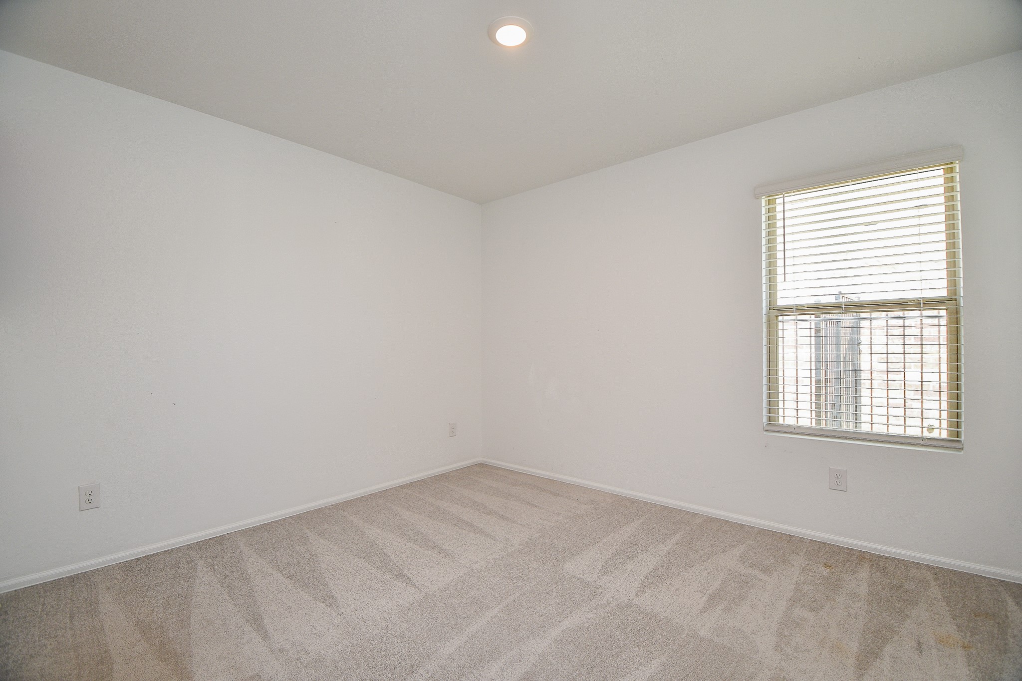 1460 Twilight Green Dr Property Photo 14