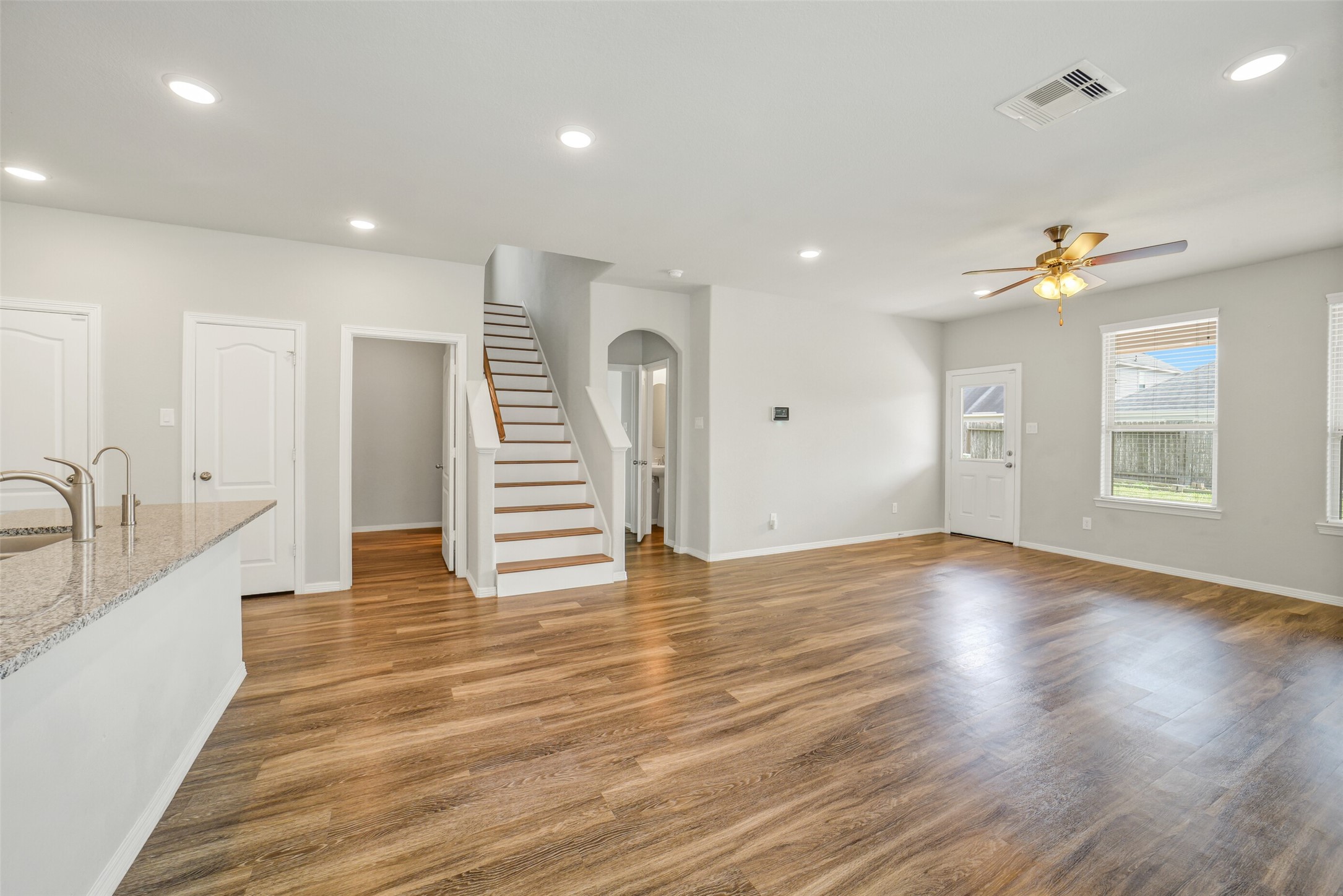 8506 Lagosta Lane Property Photo 11