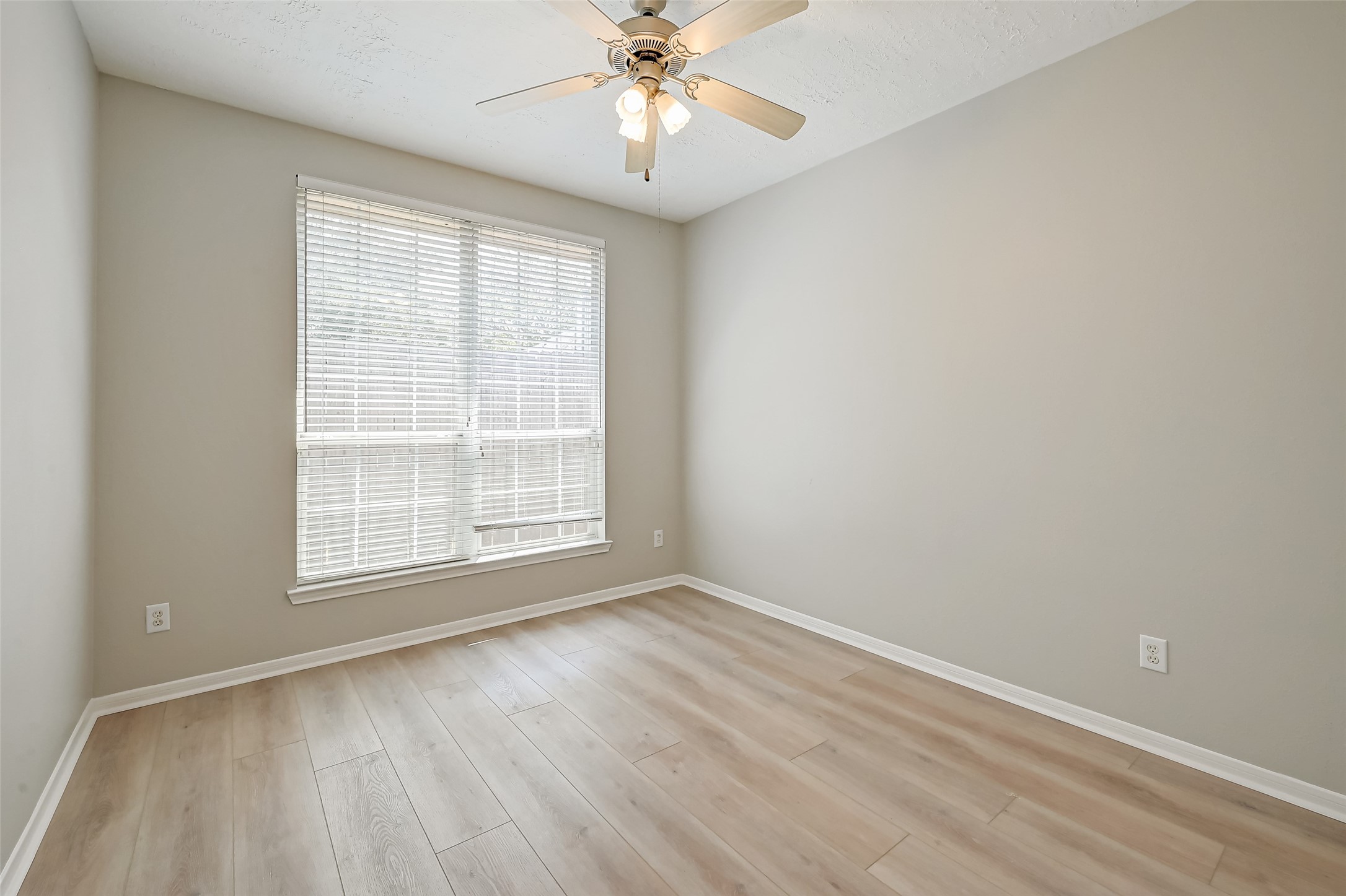 717 Cedarwood Property Photo 23